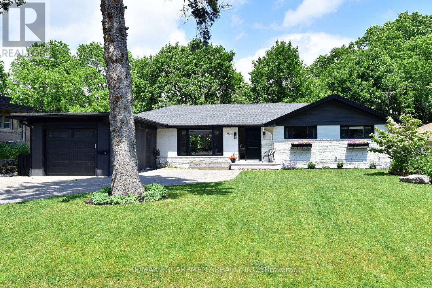 Property at 290 GARDENVIEW DRIVE image 3