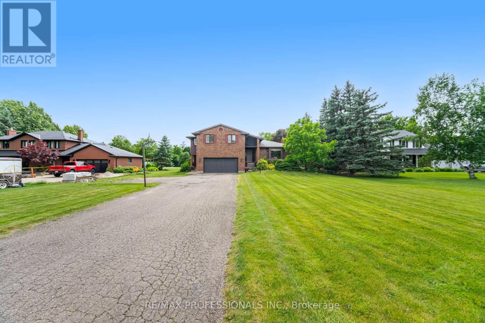 Property at 12130 EIGHTH LINE image 2