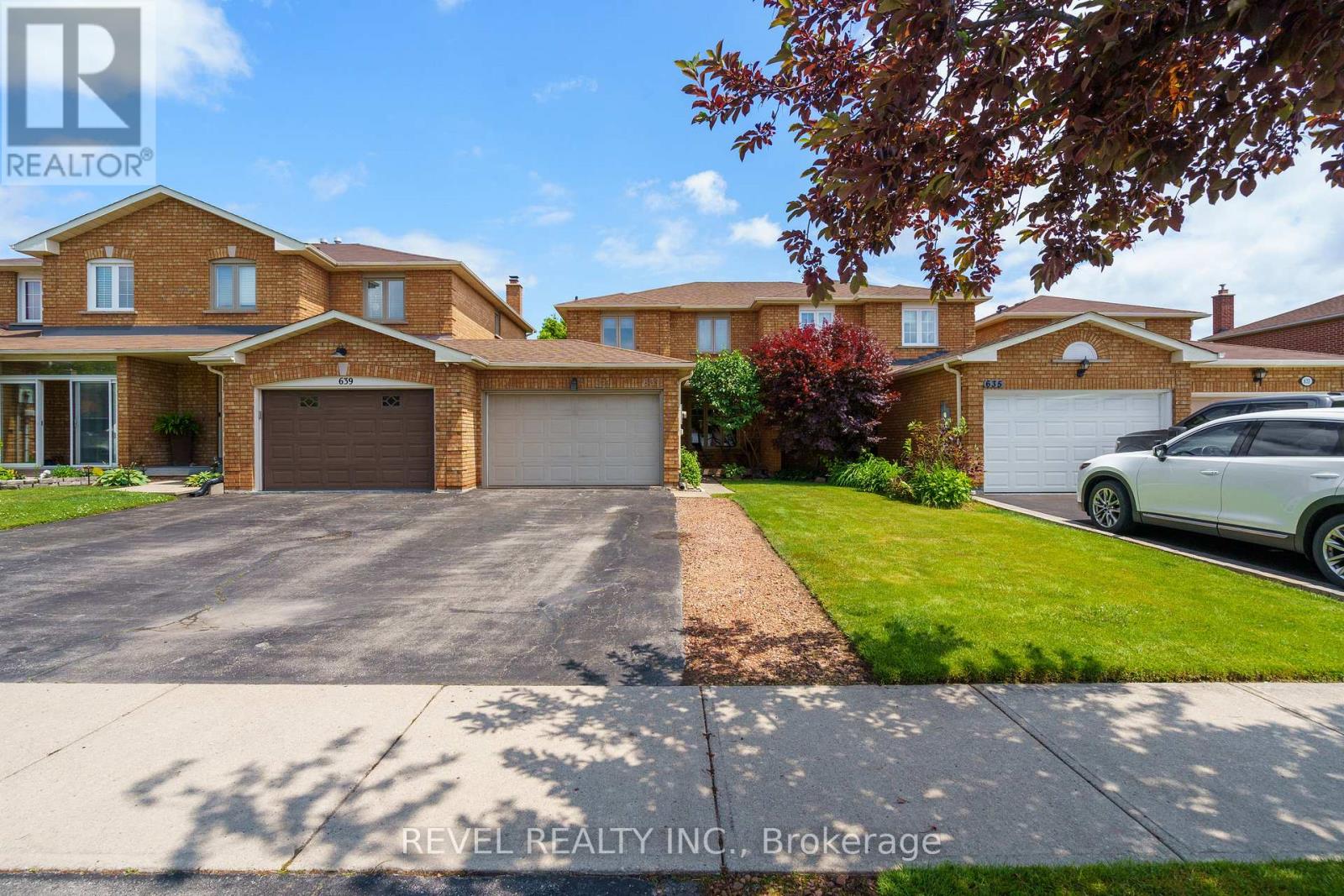 Property at 637 AMELIA CRESCENT N image 2