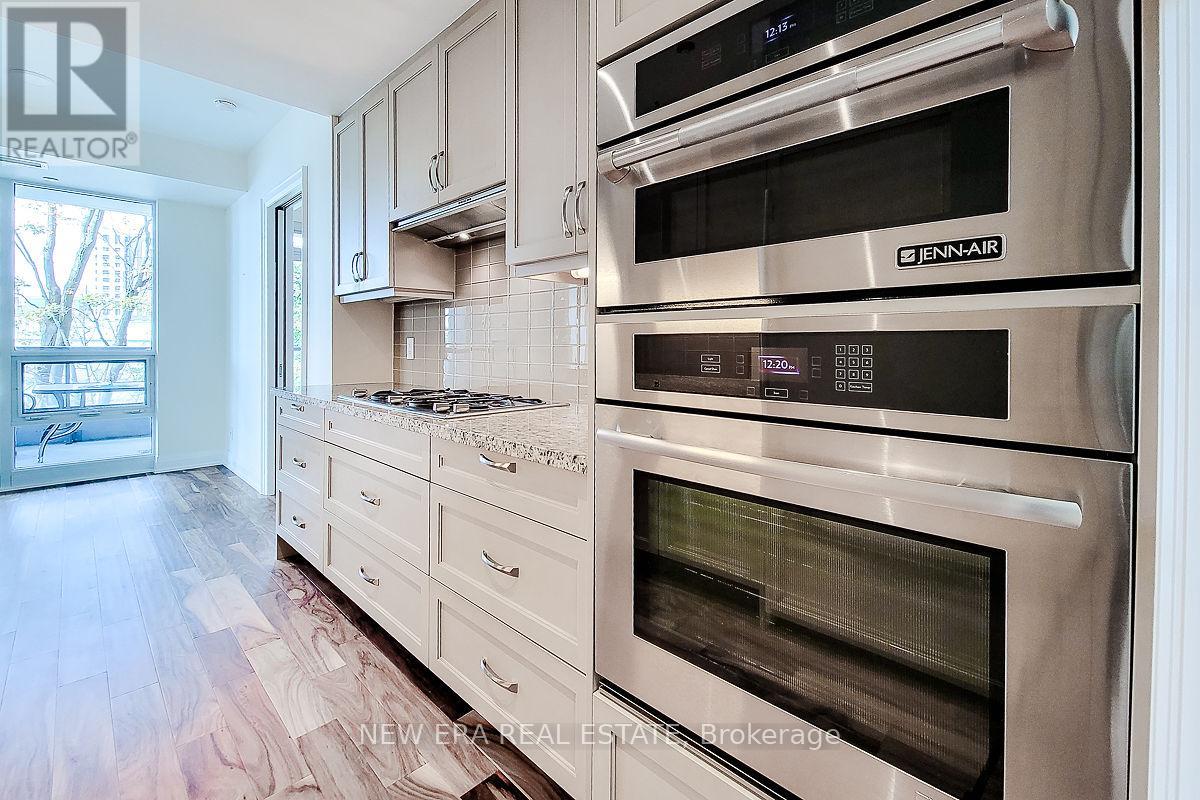 323 - 11 Bronte Road, Oakville (Br Bronte), Ontario  L6L 0E1 - Photo 16 - W12236971
