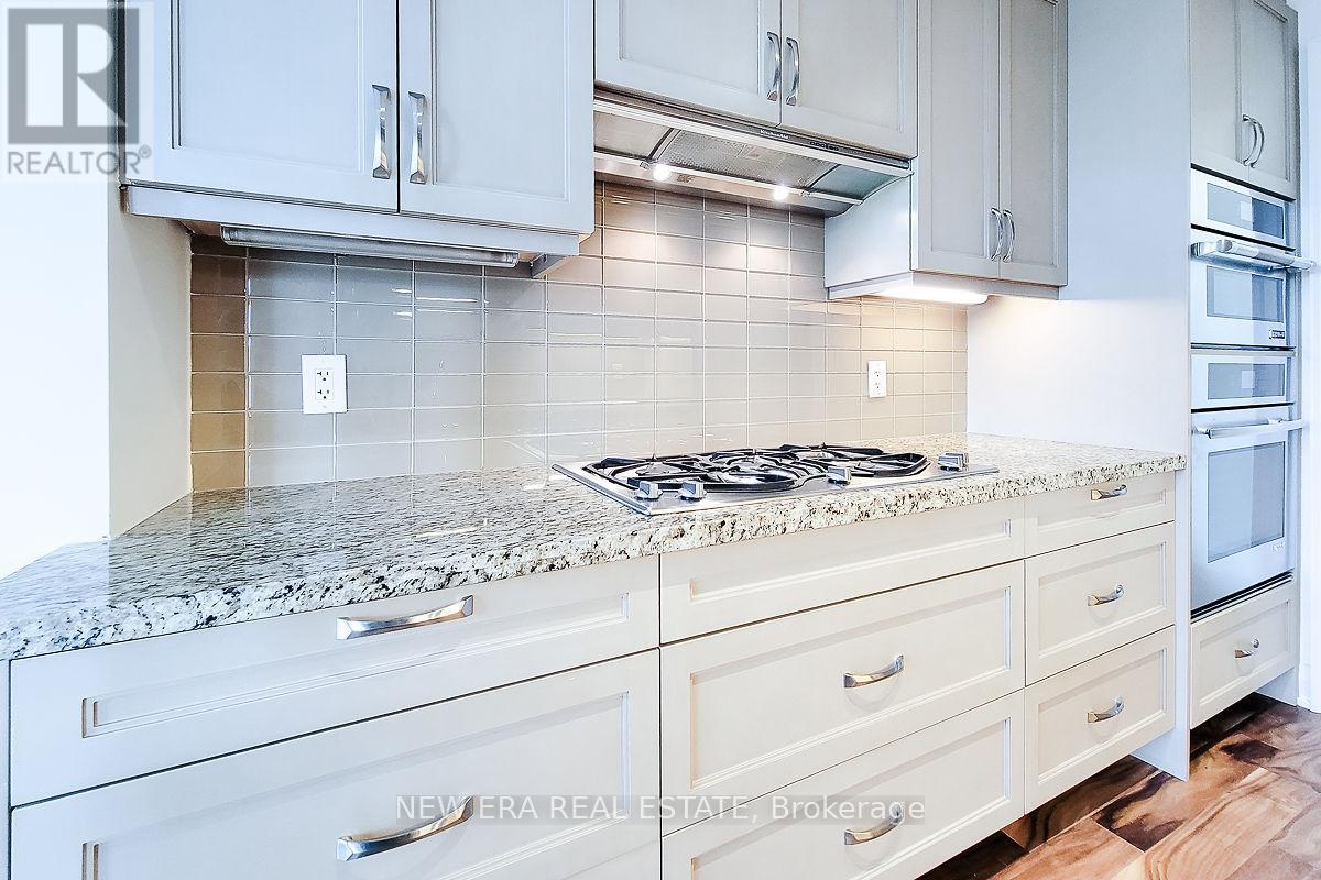 323 - 11 Bronte Road, Oakville (Br Bronte), Ontario  L6L 0E1 - Photo 17 - W12236971