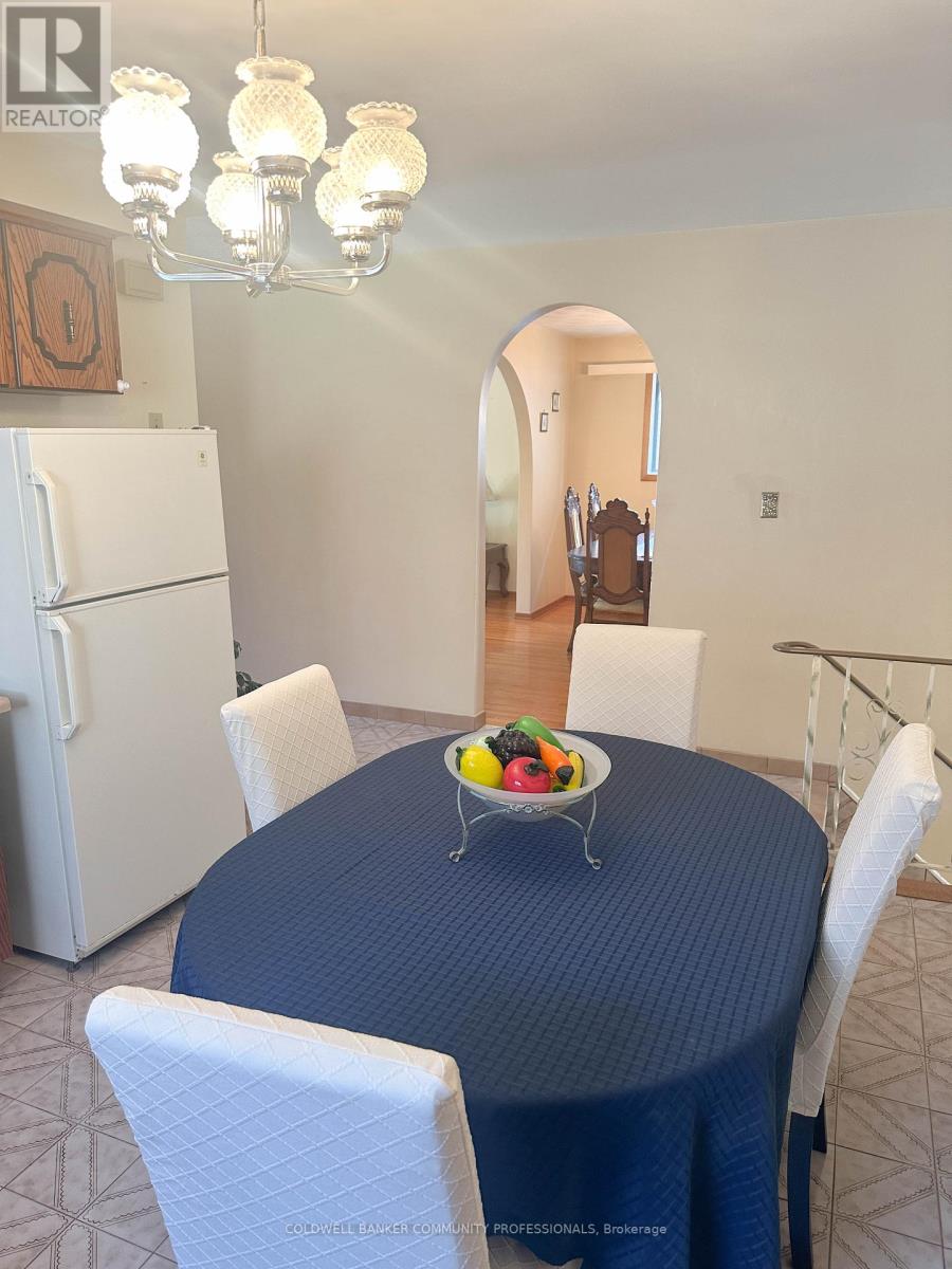 233 Lawnhurst Court, Hamilton, Ontario  L8V 4R4 - Photo 14 - X12236905