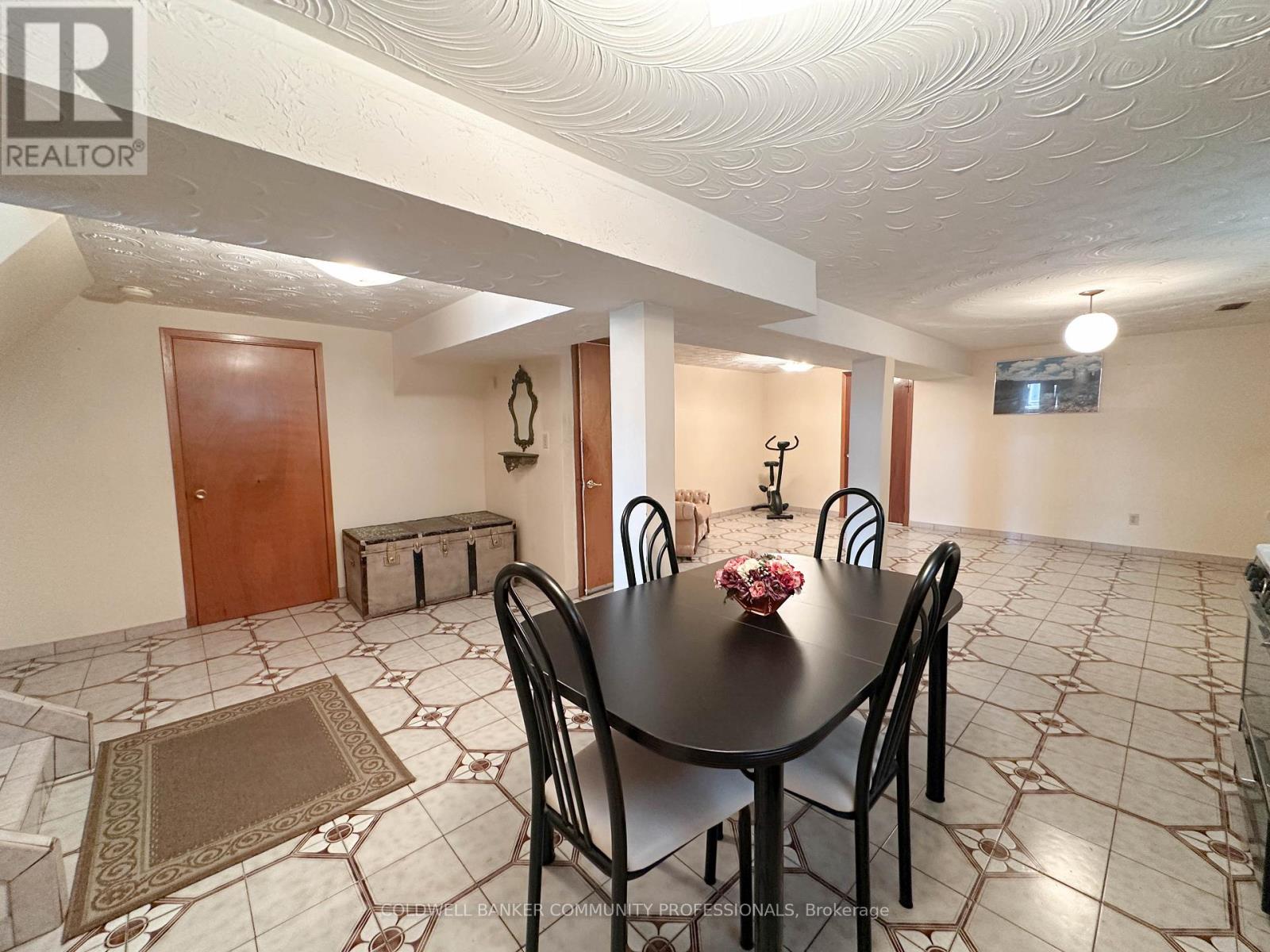 233 Lawnhurst Court, Hamilton, Ontario  L8V 4R4 - Photo 28 - X12236905