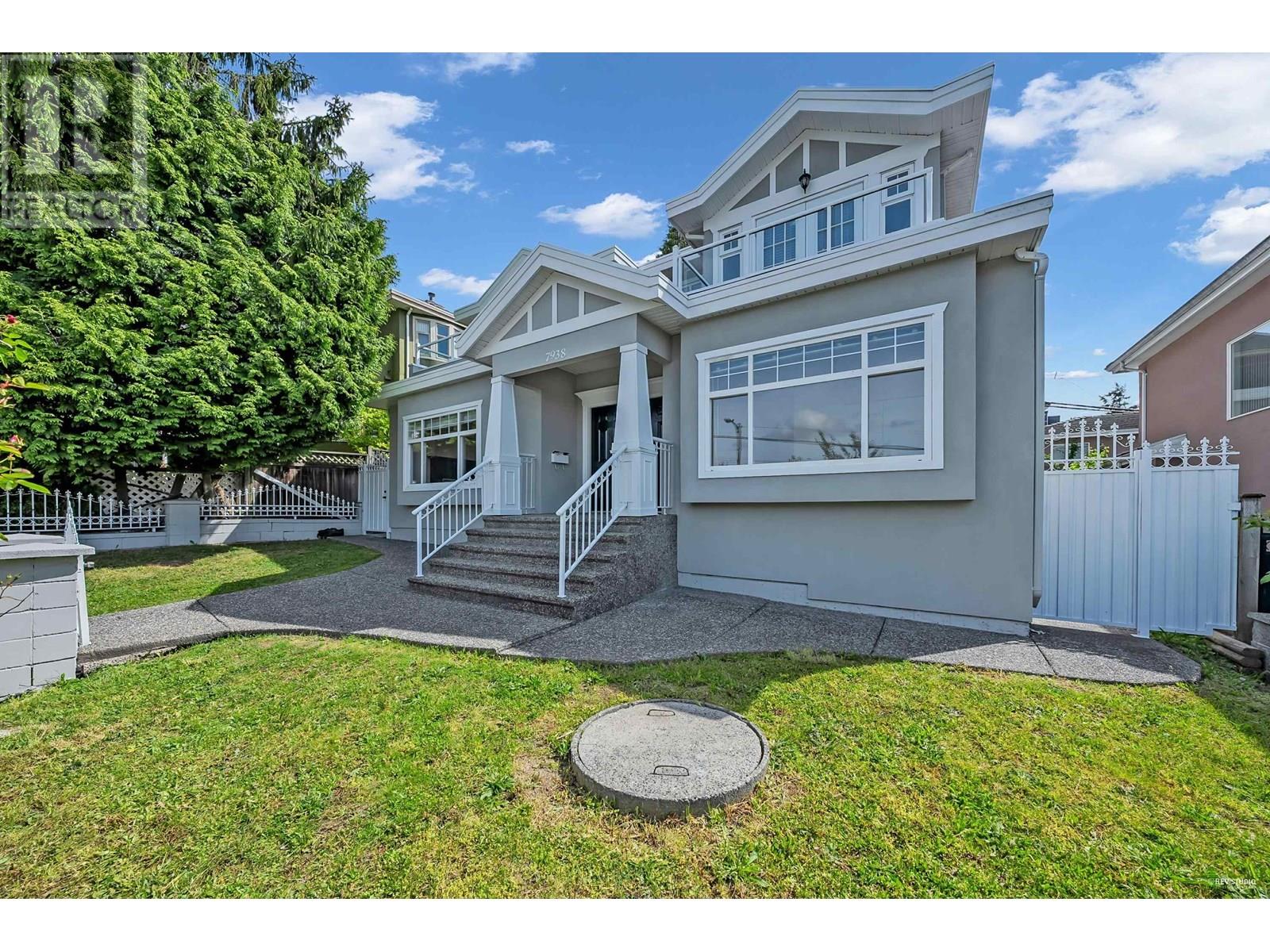 Property at 7938 VICTORIA DRIVE image 4