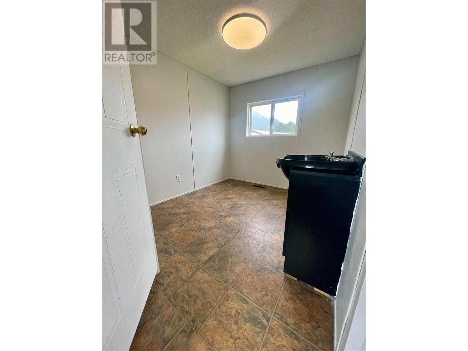 100 Industrial Road 1 Road Unit# 74, Sparwood, British Columbia  V0B 2G1 - Photo 13 - 10352390