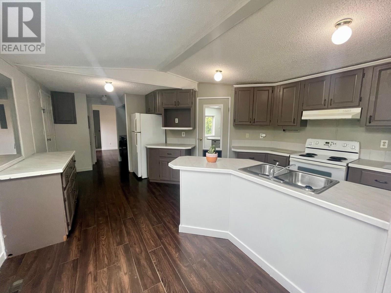 100 Industrial Road 1 Road Unit# 74, Sparwood, British Columbia  V0B 2G1 - Photo 11 - 10352390