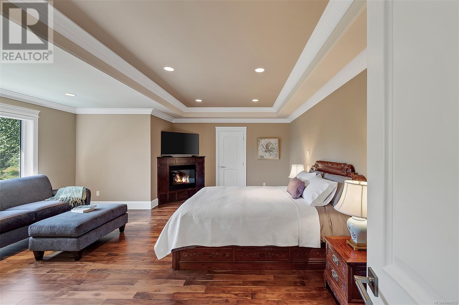 Property at 1867 Marina Way image 2