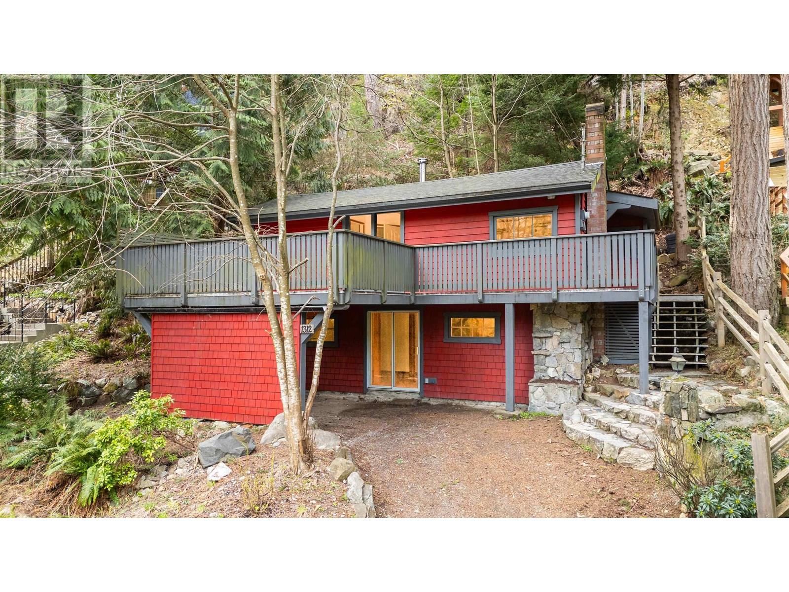 1312 HILLCREST ROAD, bowen island, British Columbia V0N1G1