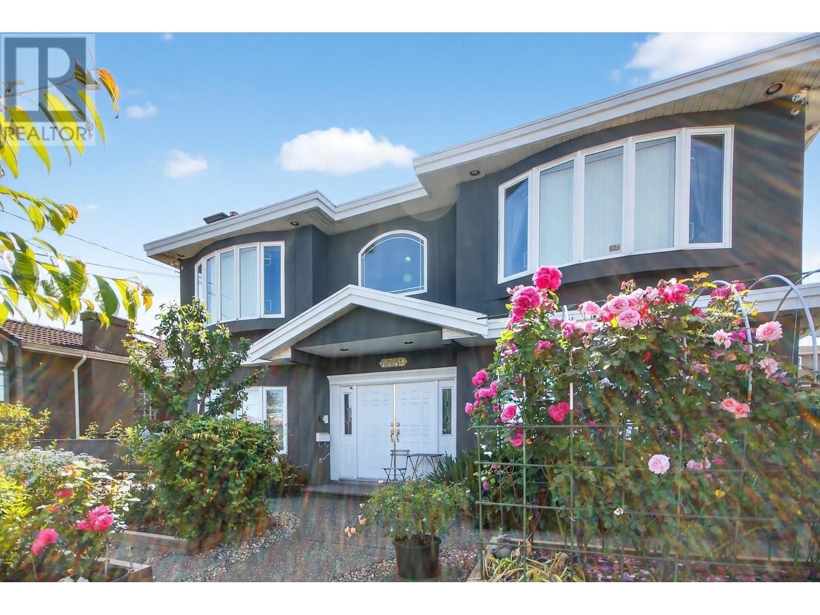 7749 Gilley Avenue, Burnaby, British Columbia  V5J 4Y1 - Photo 1 - R3017924