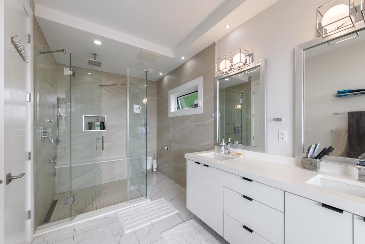 14999 Blackwood Lane, White Rock, British Columbia  V4B 2A8 - Photo 16 - R3017089