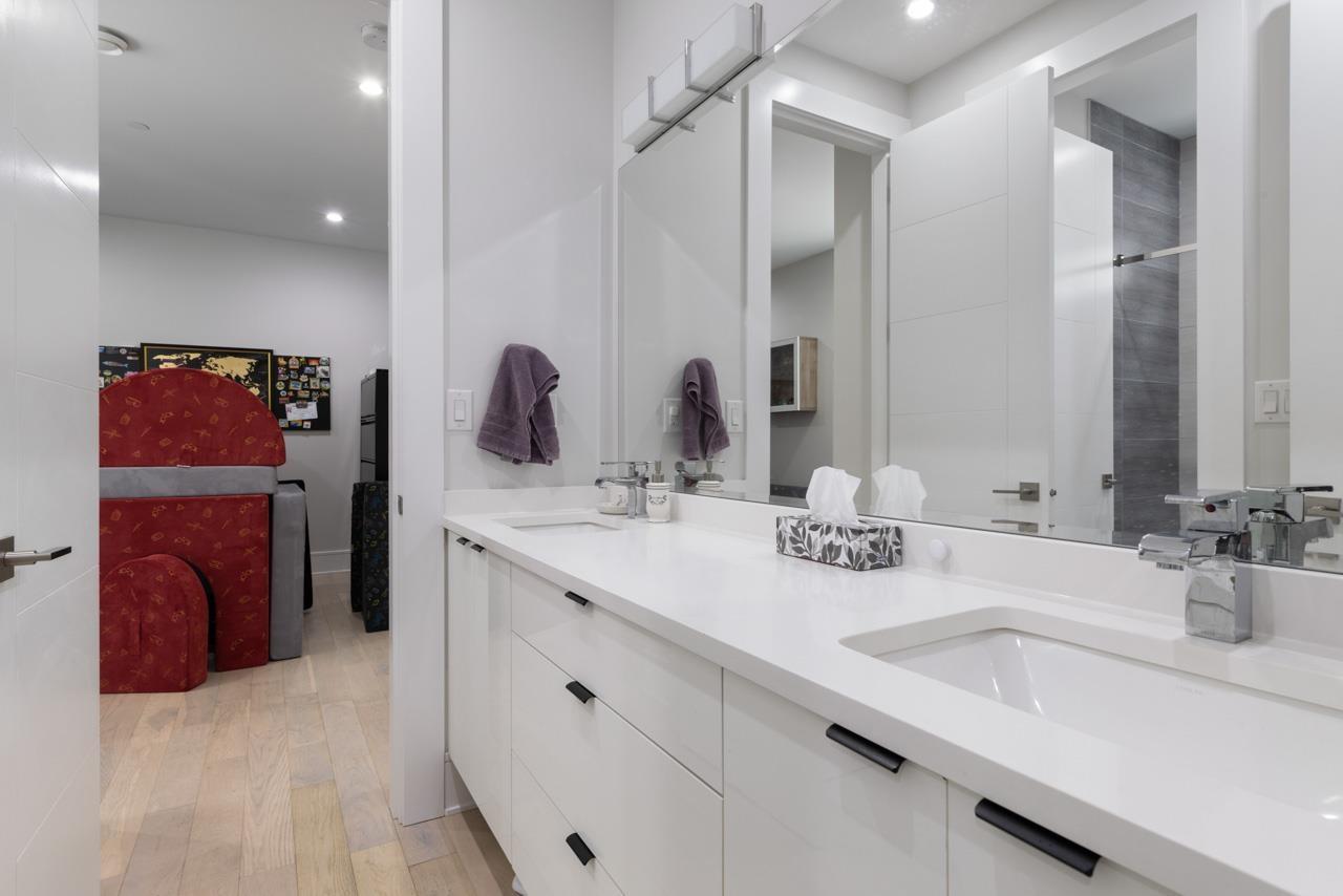 14999 Blackwood Lane, White Rock, British Columbia  V4B 2A8 - Photo 19 - R3017089