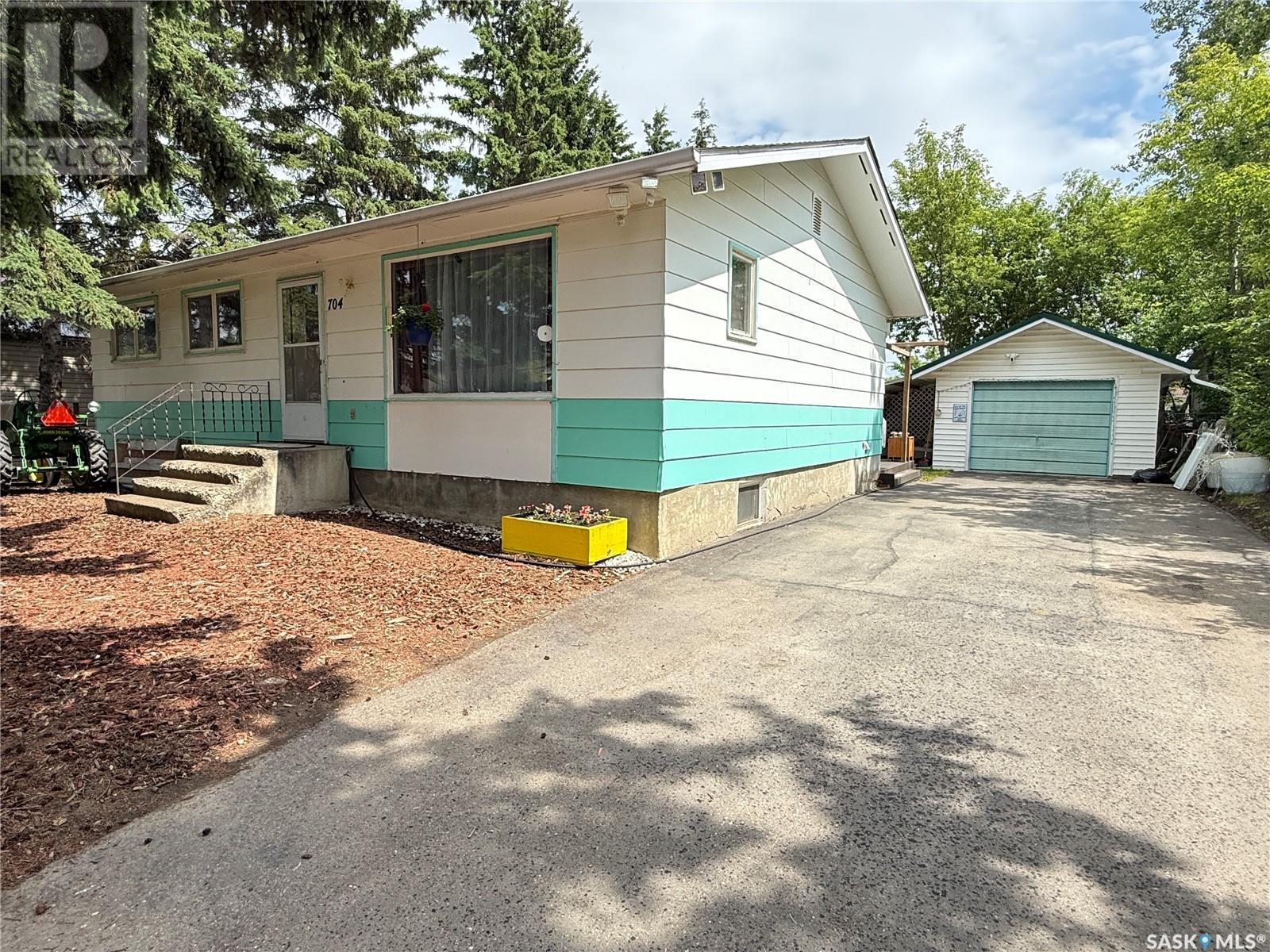 704 1st AVENUE, Loon Lake, Saskatchewan