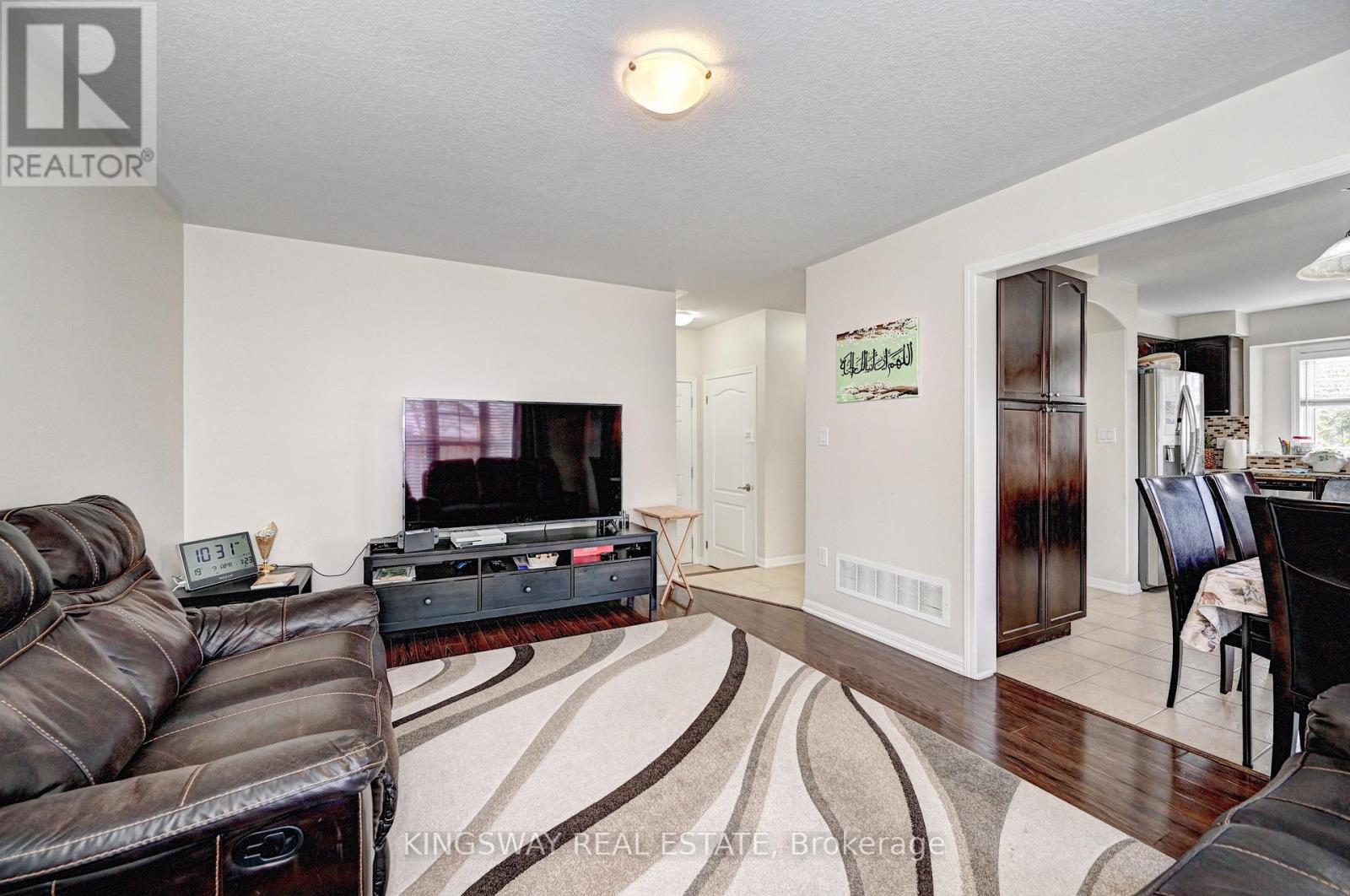 Property at 4 DALTON DRIVE image 3