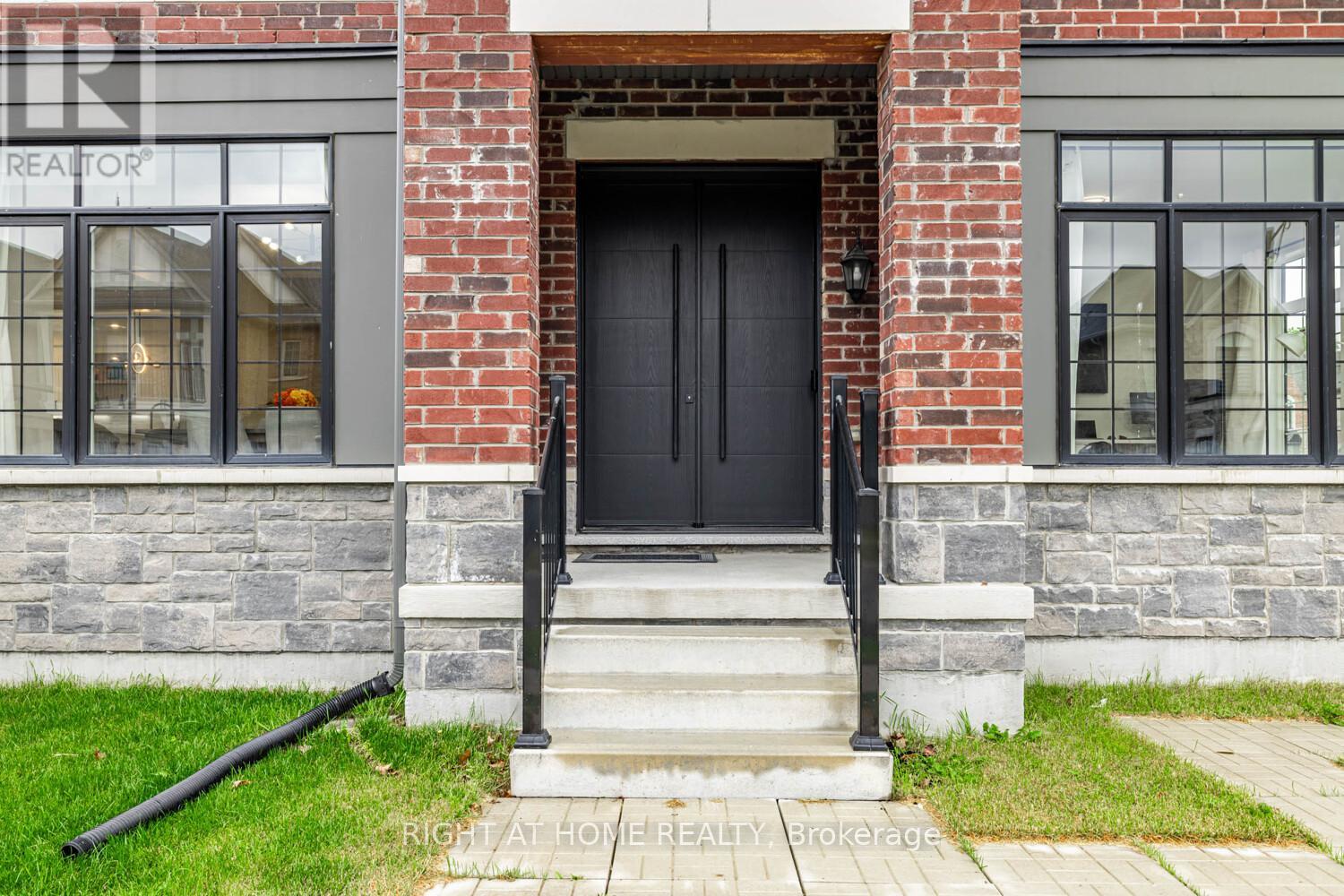 Property at 236 BELLEFOND STREET image 4