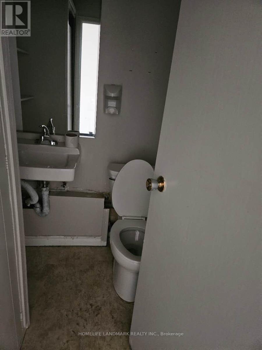 Unit 3 And 4 - 213 The Queensway Avenue S, Georgina, Ontario  L4P 2A3 - Photo 10 - N12237031