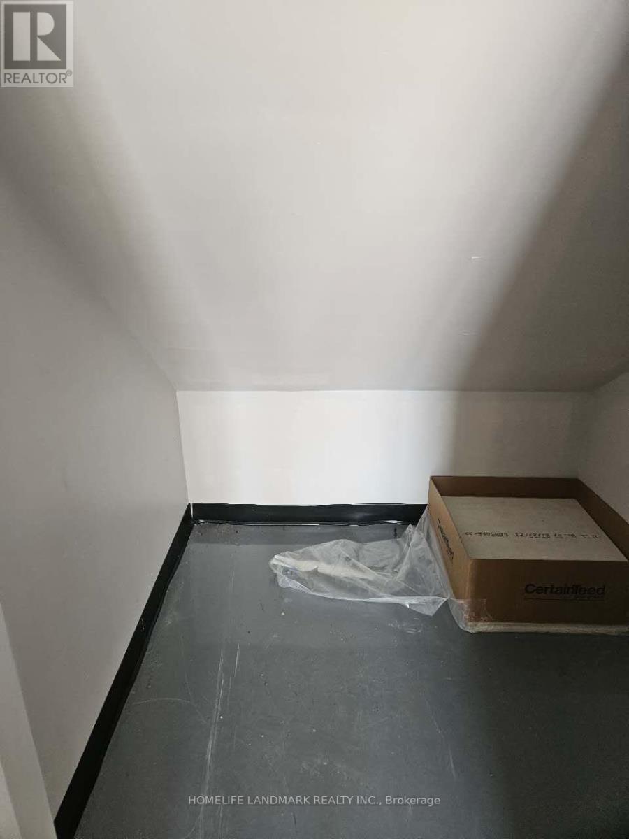 Unit 3 And 4 - 213 The Queensway Avenue S, Georgina, Ontario  L4P 2A3 - Photo 5 - N12237031