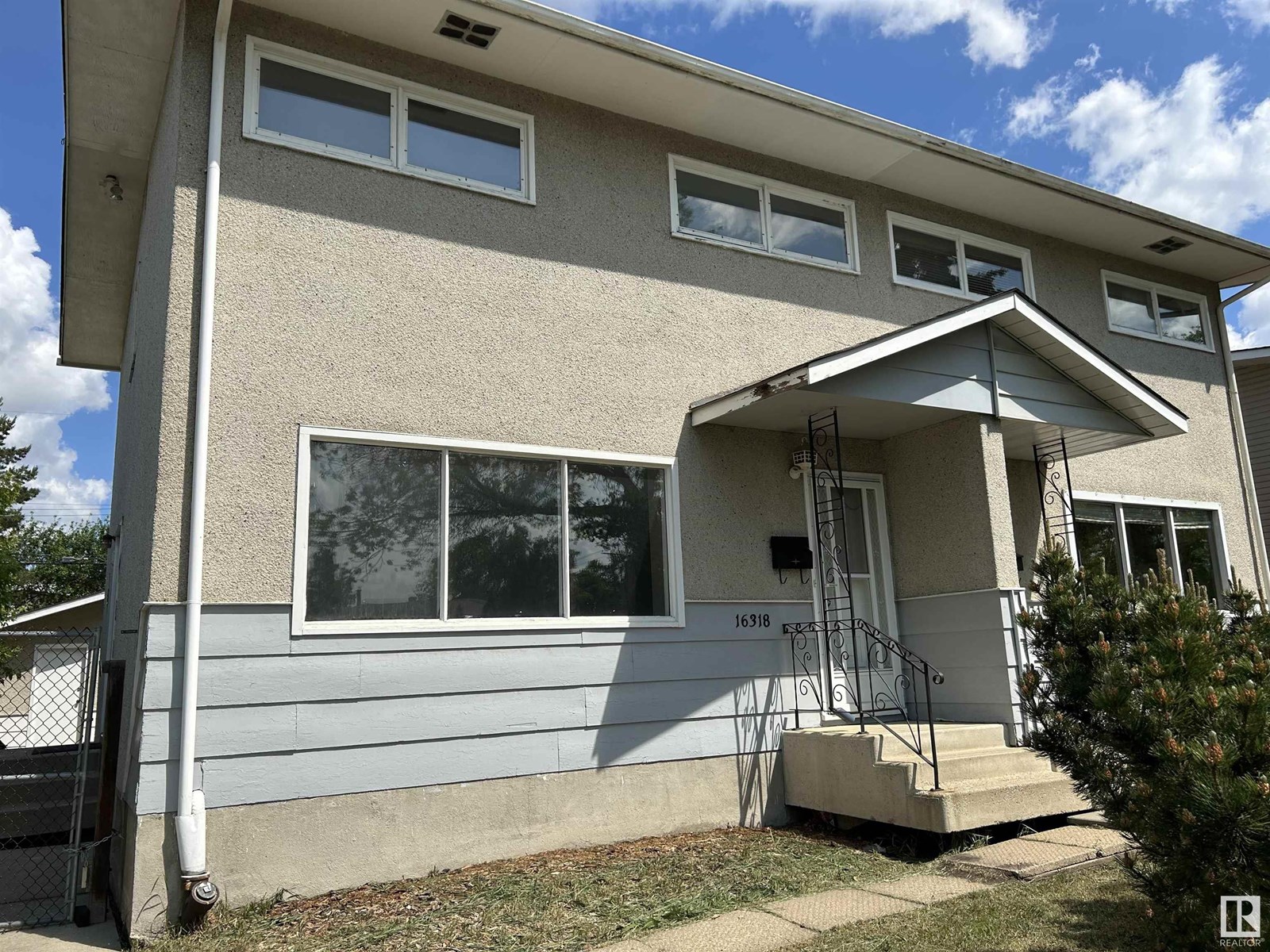 Property at 16318 88 AV NW image 2