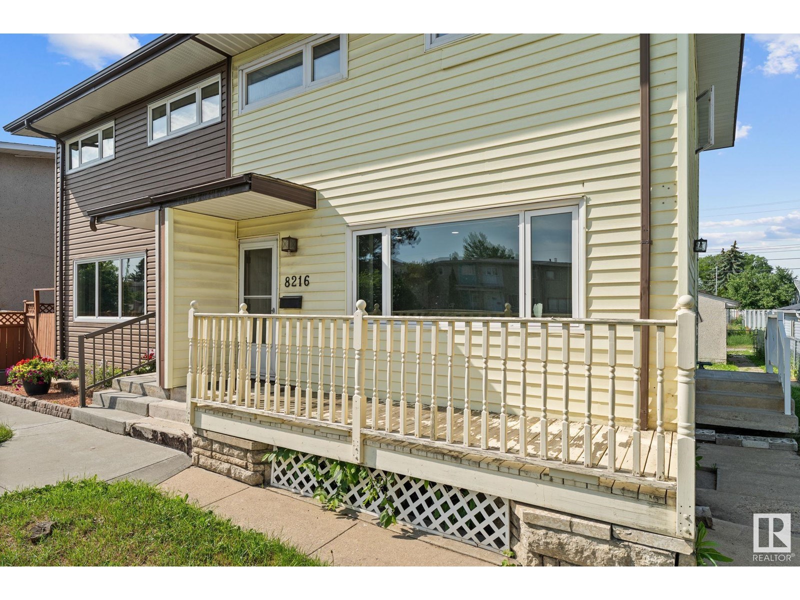 Property at 8216 133A AV NW image 3