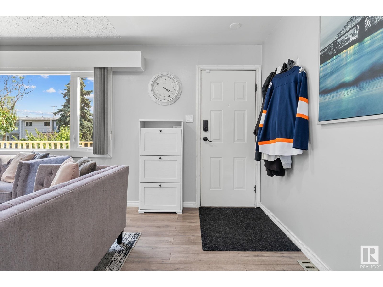 Property at 8216 133A AV NW image 5