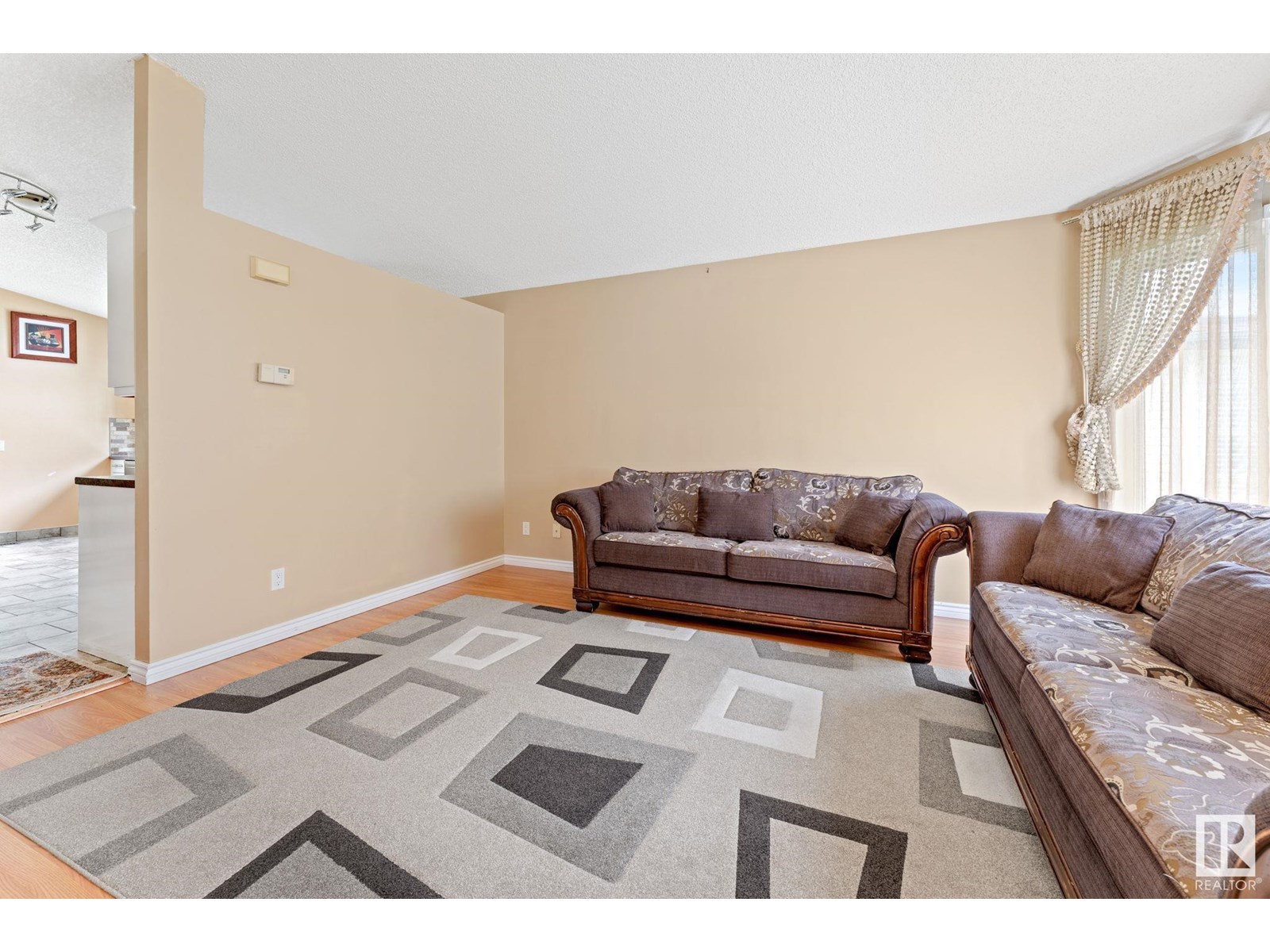 Property at 1071 JONES CR NW image 5