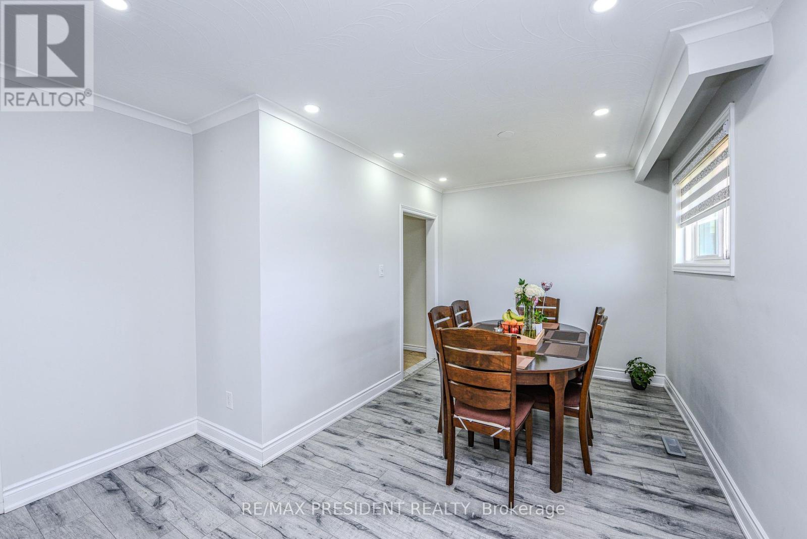 3686 Darla Drive, Mississauga, Ontario  L4T 2C9 - Photo 11 - W12237017