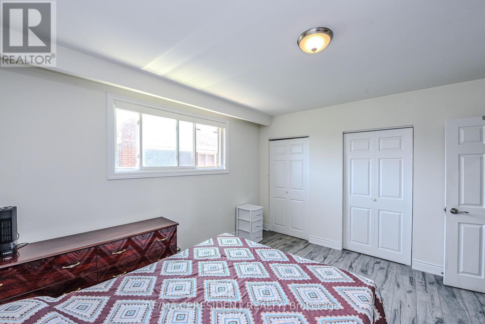 3686 Darla Drive, Mississauga, Ontario  L4T 2C9 - Photo 23 - W12237017