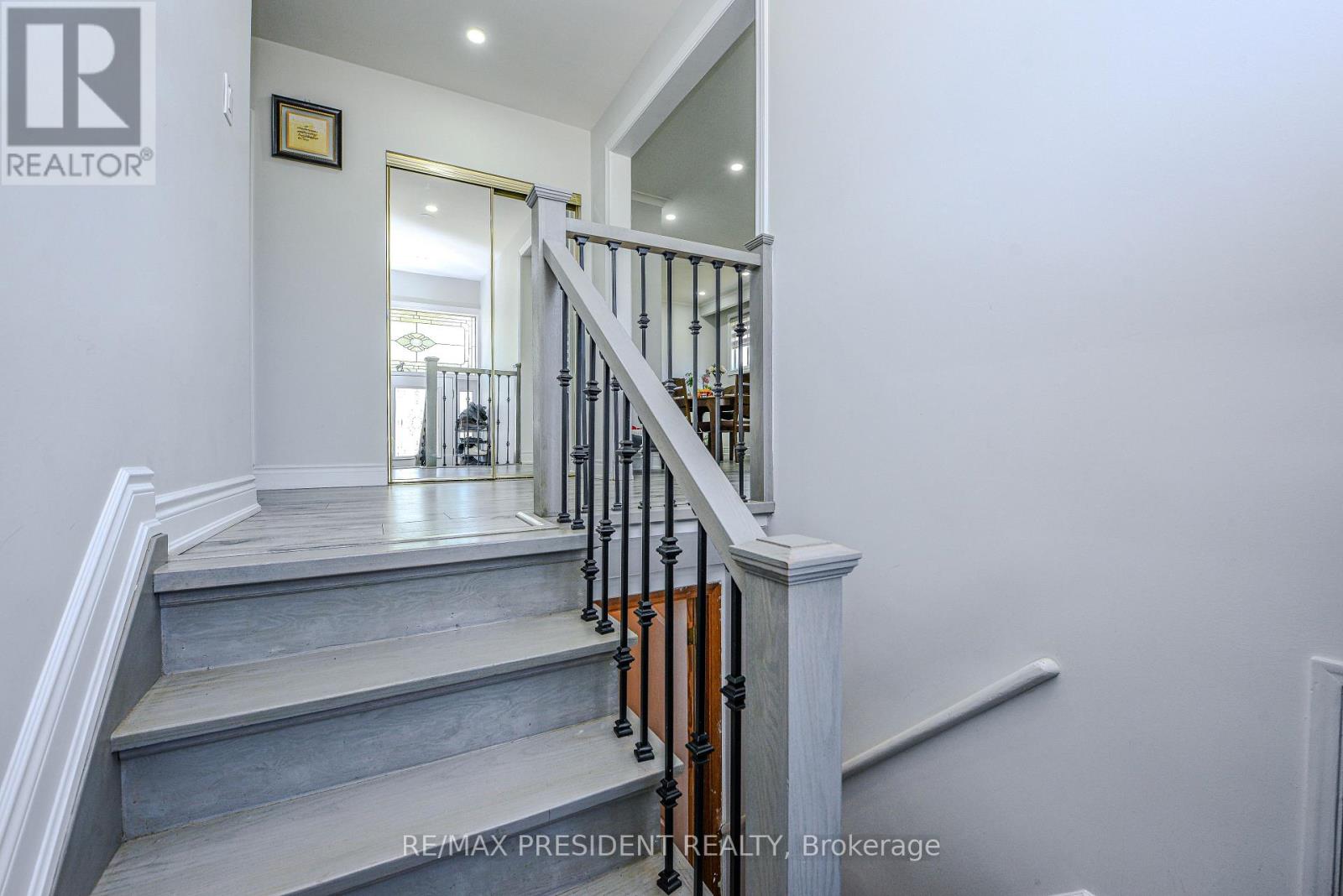 3686 Darla Drive, Mississauga, Ontario  L4T 2C9 - Photo 28 - W12237017
