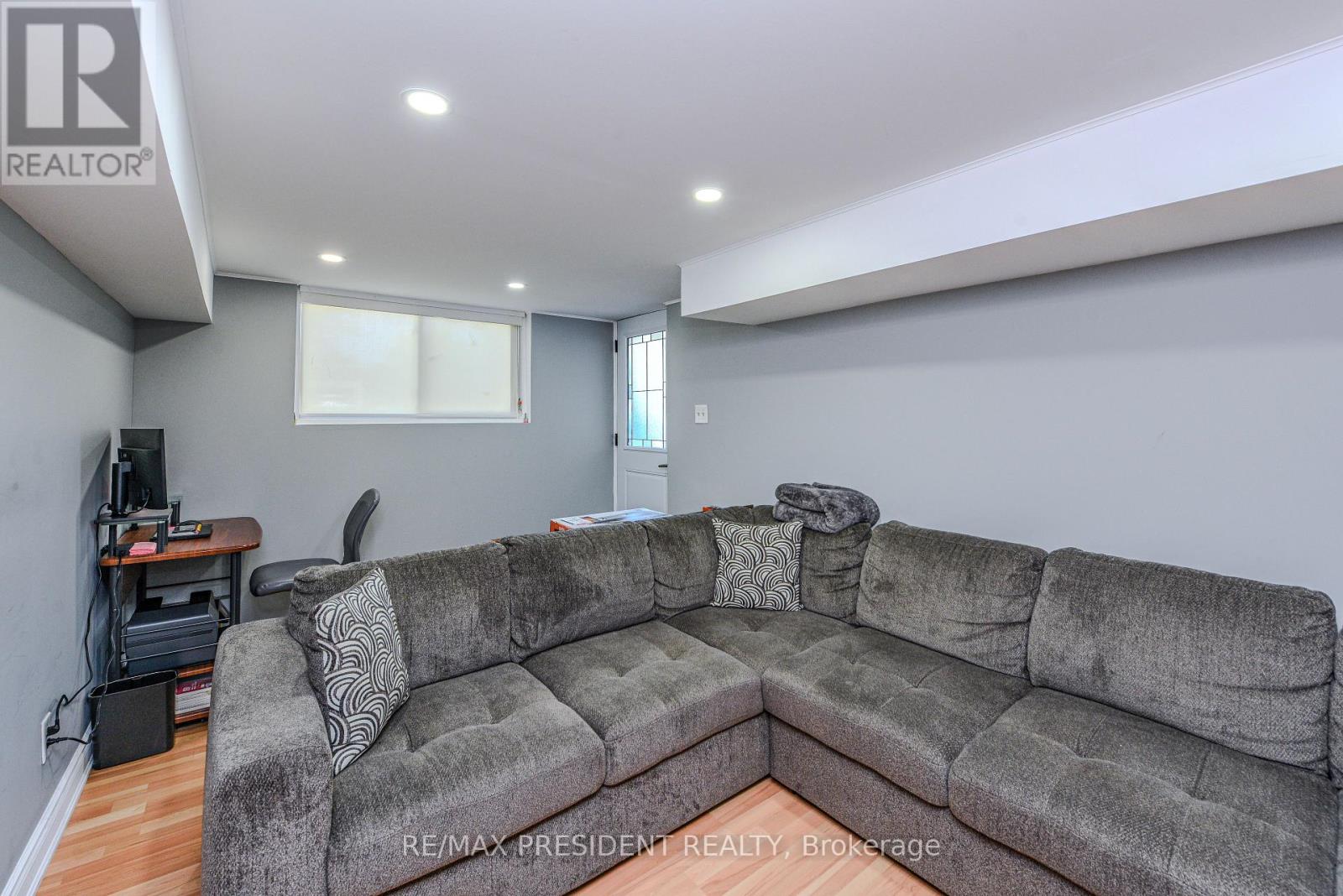 3686 Darla Drive, Mississauga, Ontario  L4T 2C9 - Photo 31 - W12237017