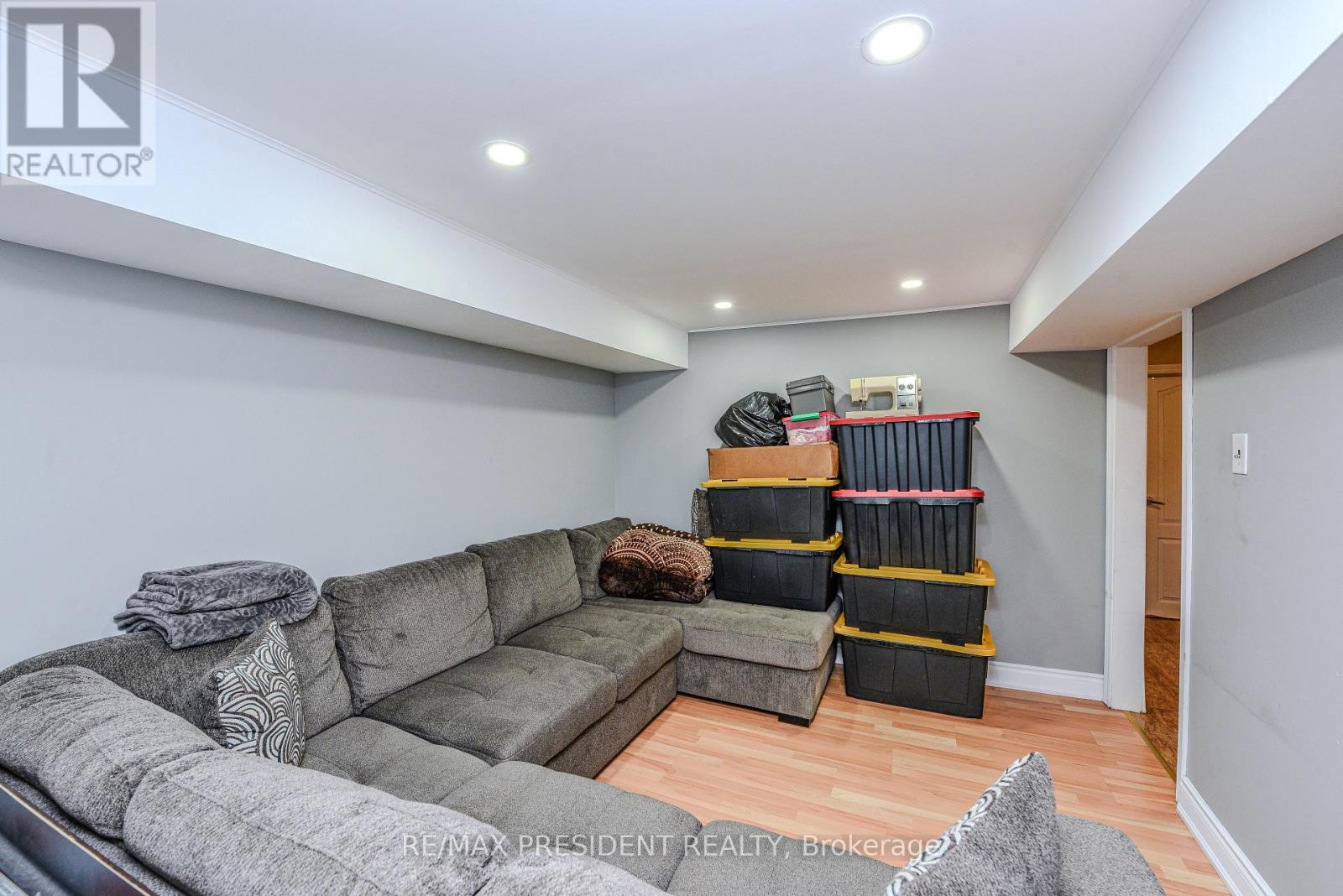 3686 Darla Drive, Mississauga, Ontario  L4T 2C9 - Photo 32 - W12237017