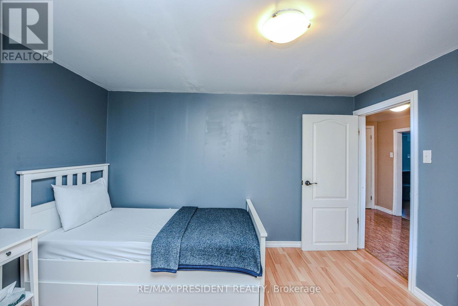 3686 Darla Drive, Mississauga, Ontario  L4T 2C9 - Photo 36 - W12237017
