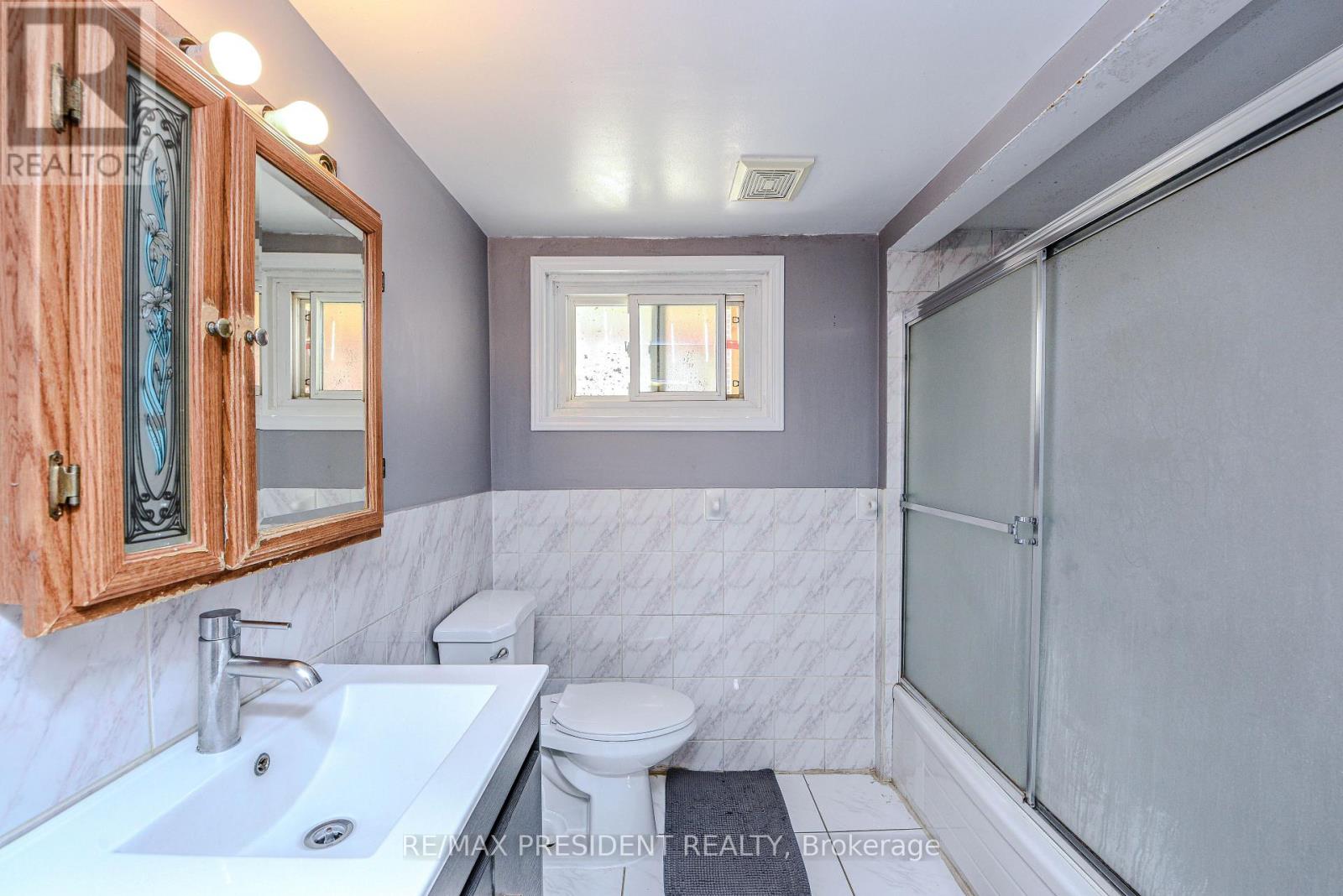 3686 Darla Drive, Mississauga, Ontario  L4T 2C9 - Photo 38 - W12237017