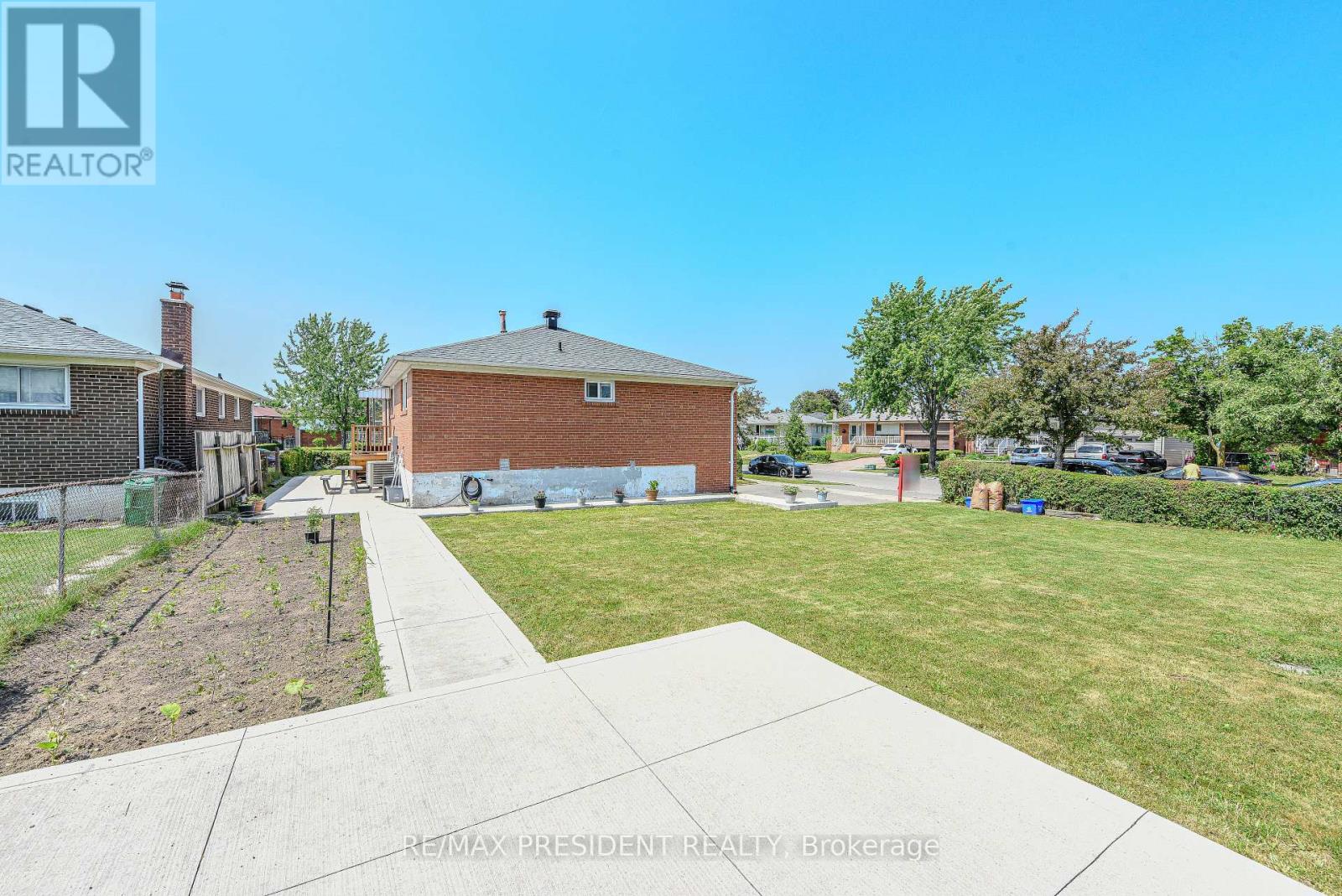3686 Darla Drive, Mississauga, Ontario  L4T 2C9 - Photo 47 - W12237017