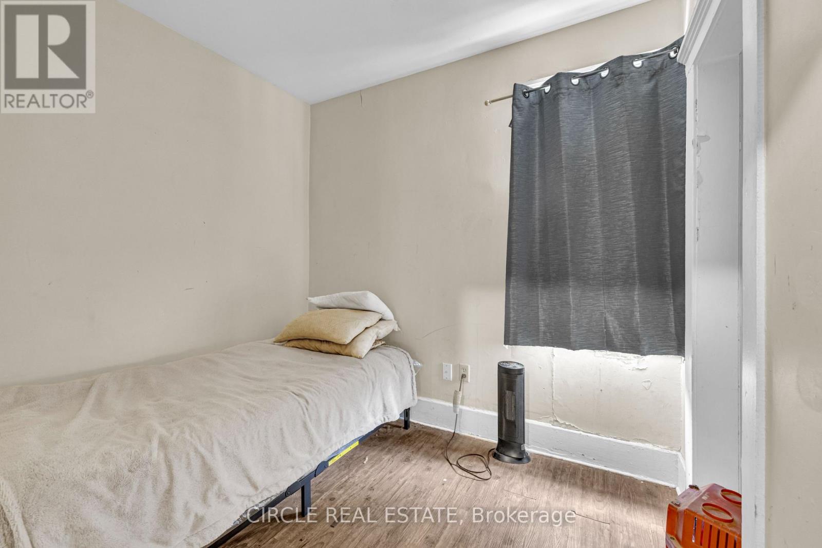945-951 Wellington Avenue, Windsor, Ontario  N9A 5K2 - Photo 24 - X12237025