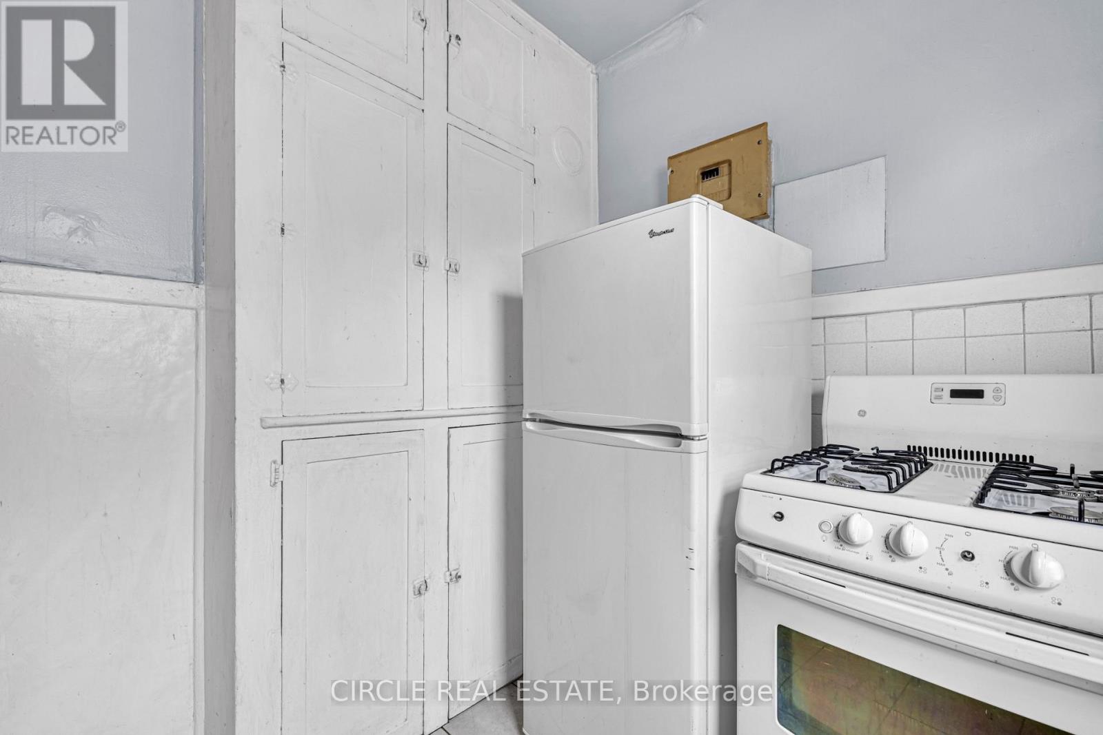 945-951 Wellington Avenue, Windsor, Ontario  N9A 5K2 - Photo 40 - X12237025