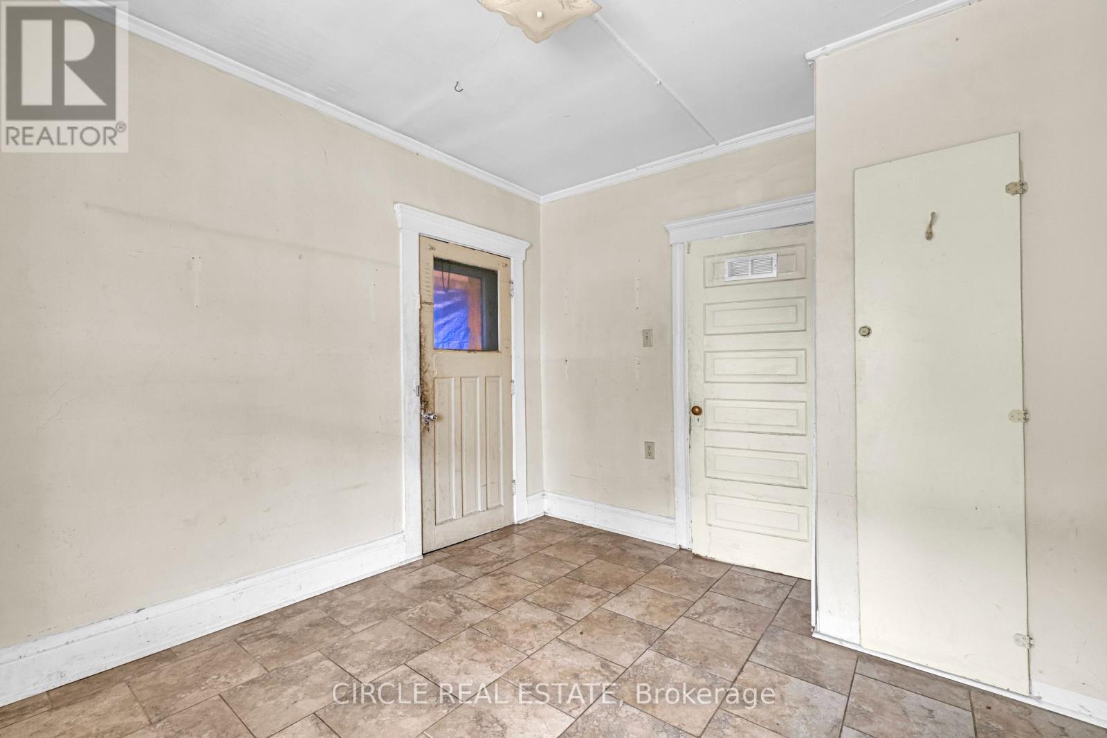 945-951 Wellington Avenue, Windsor, Ontario  N9A 5K2 - Photo 42 - X12237025