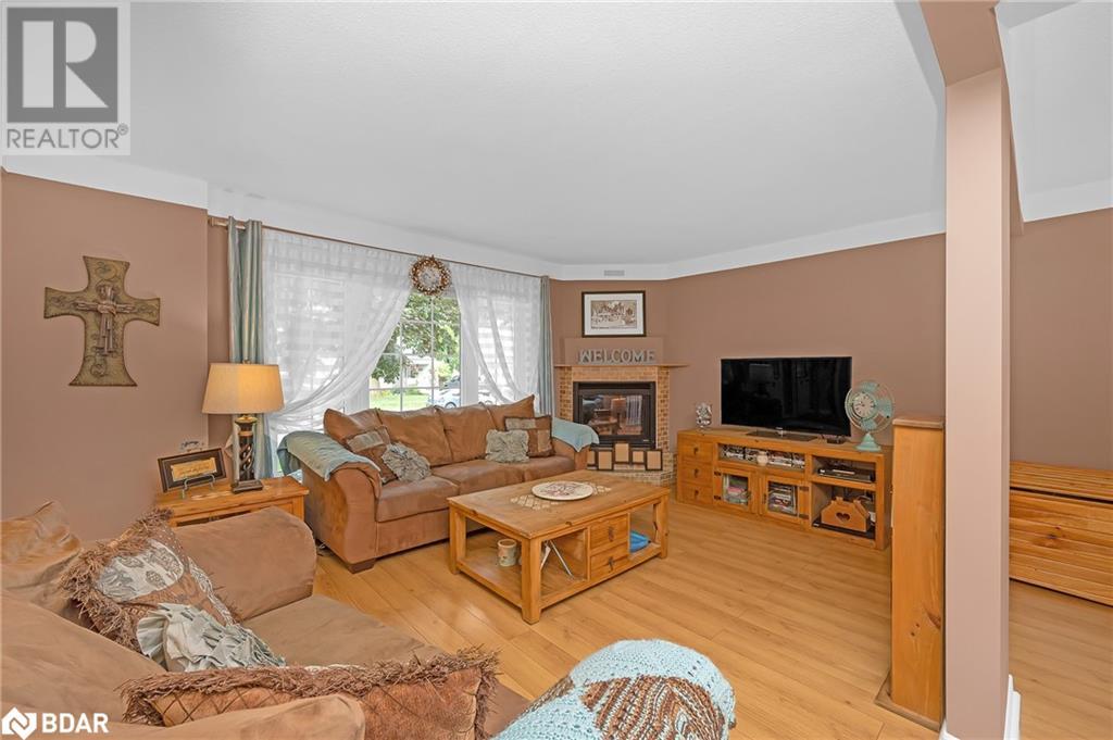 Property at 164 ADAIR Avenue N image 5