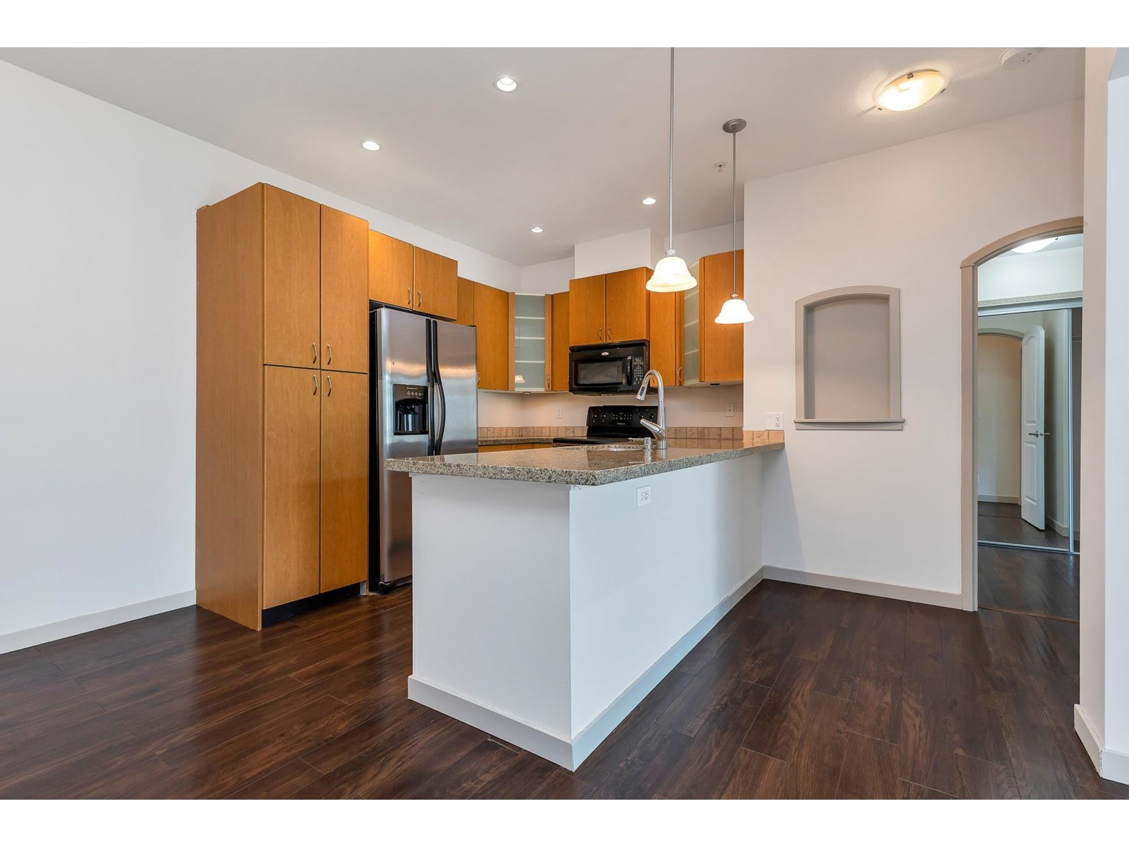 207 33485 South Fraser Way, Abbotsford, British Columbia  V2S 8P9 - Photo 6 - R3017756