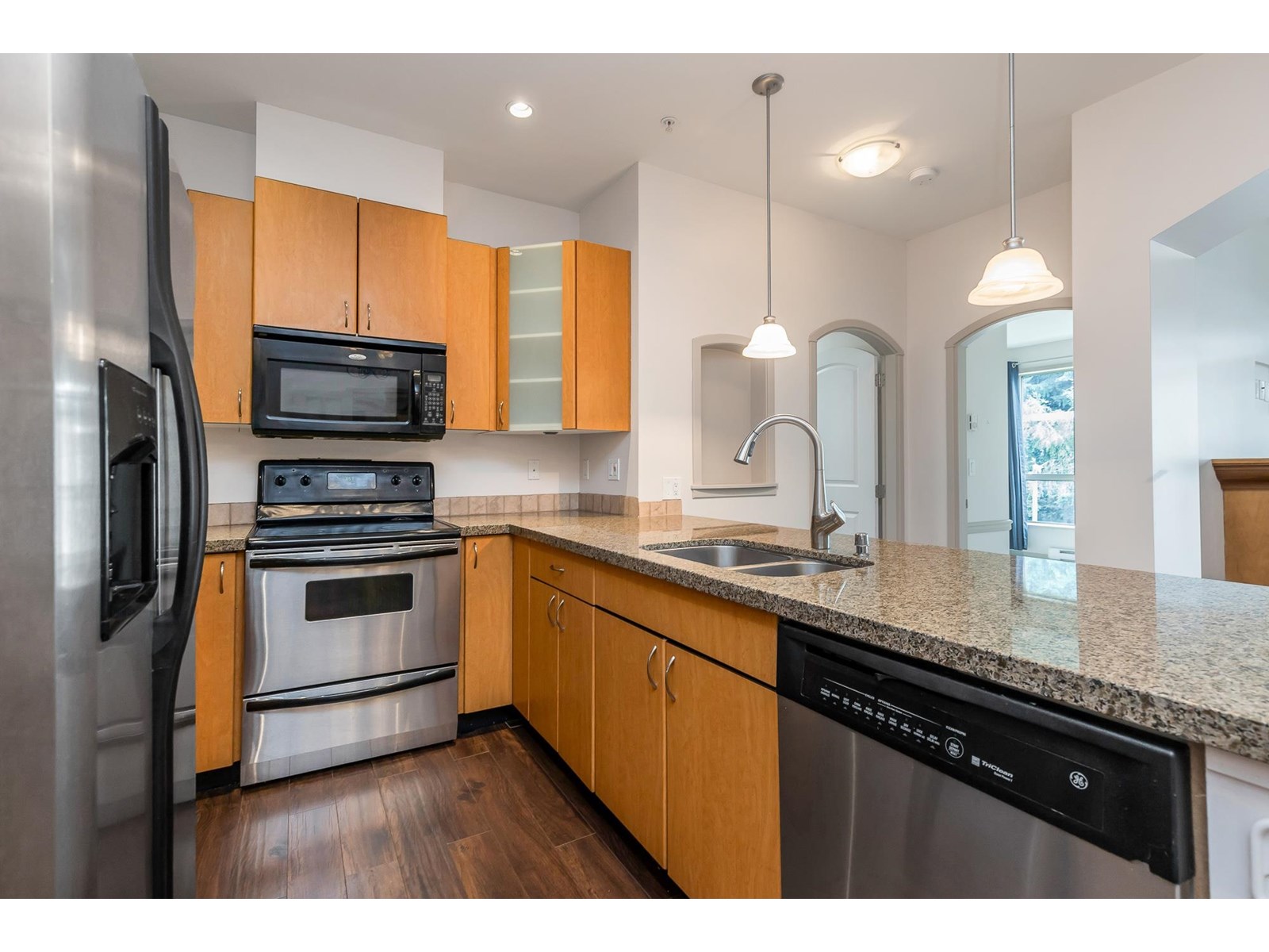 207 33485 South Fraser Way, Abbotsford, British Columbia  V2S 8P9 - Photo 9 - R3017756