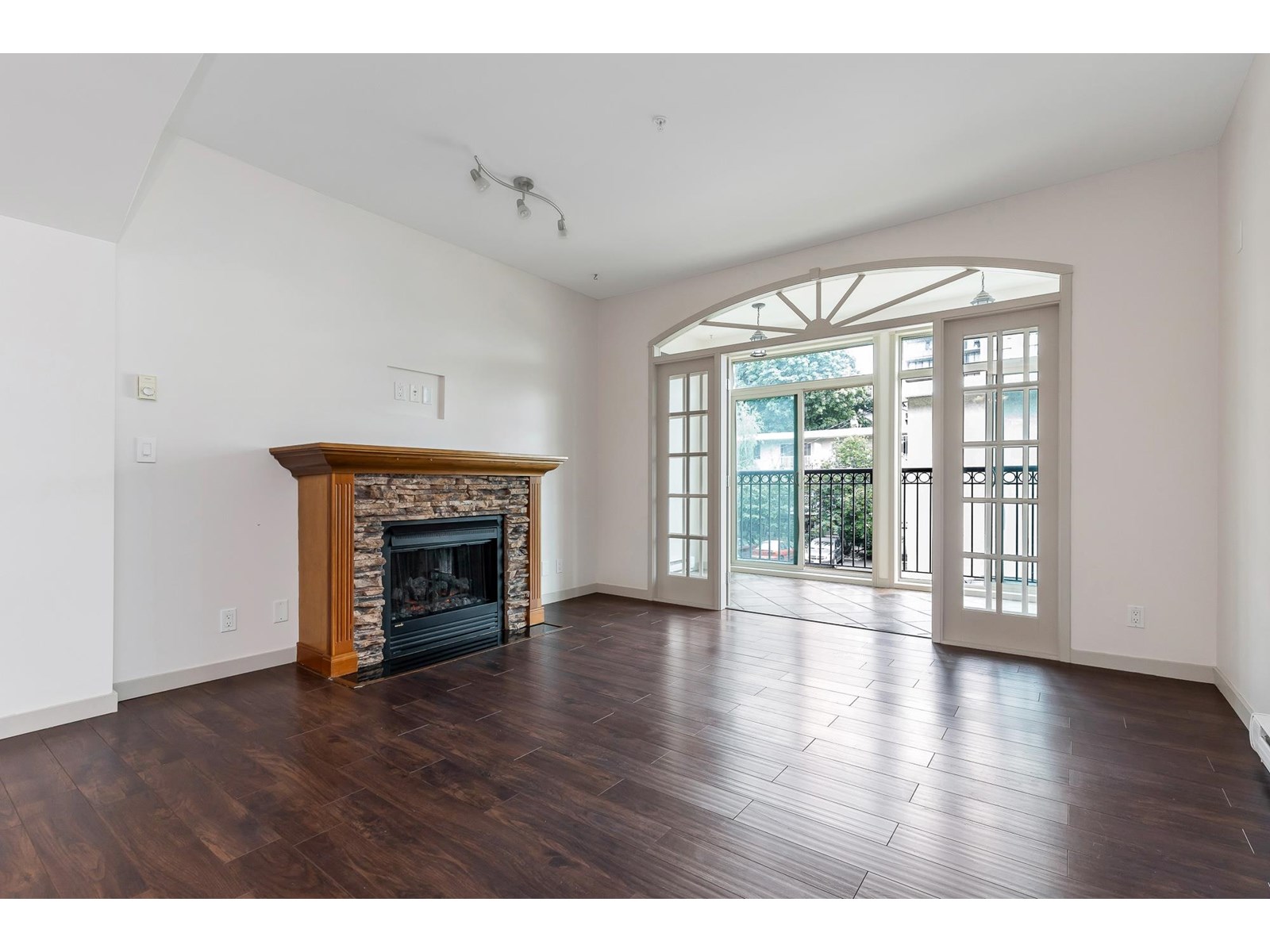 207 33485 South Fraser Way, Abbotsford, British Columbia  V2S 8P9 - Photo 18 - R3017756