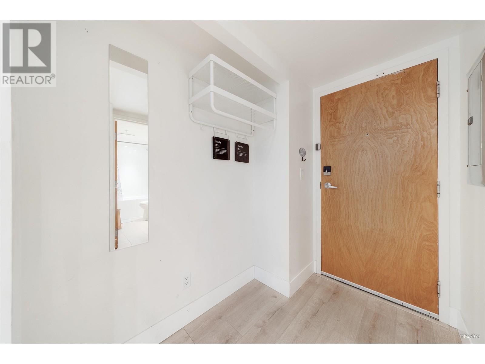 Listing Picture 17 of 25 : 319 933 SEYMOUR STREET, Vancouver / 溫哥華 - 魯藝地產 Yvonne Lu Group - MLS Medallion Club Member