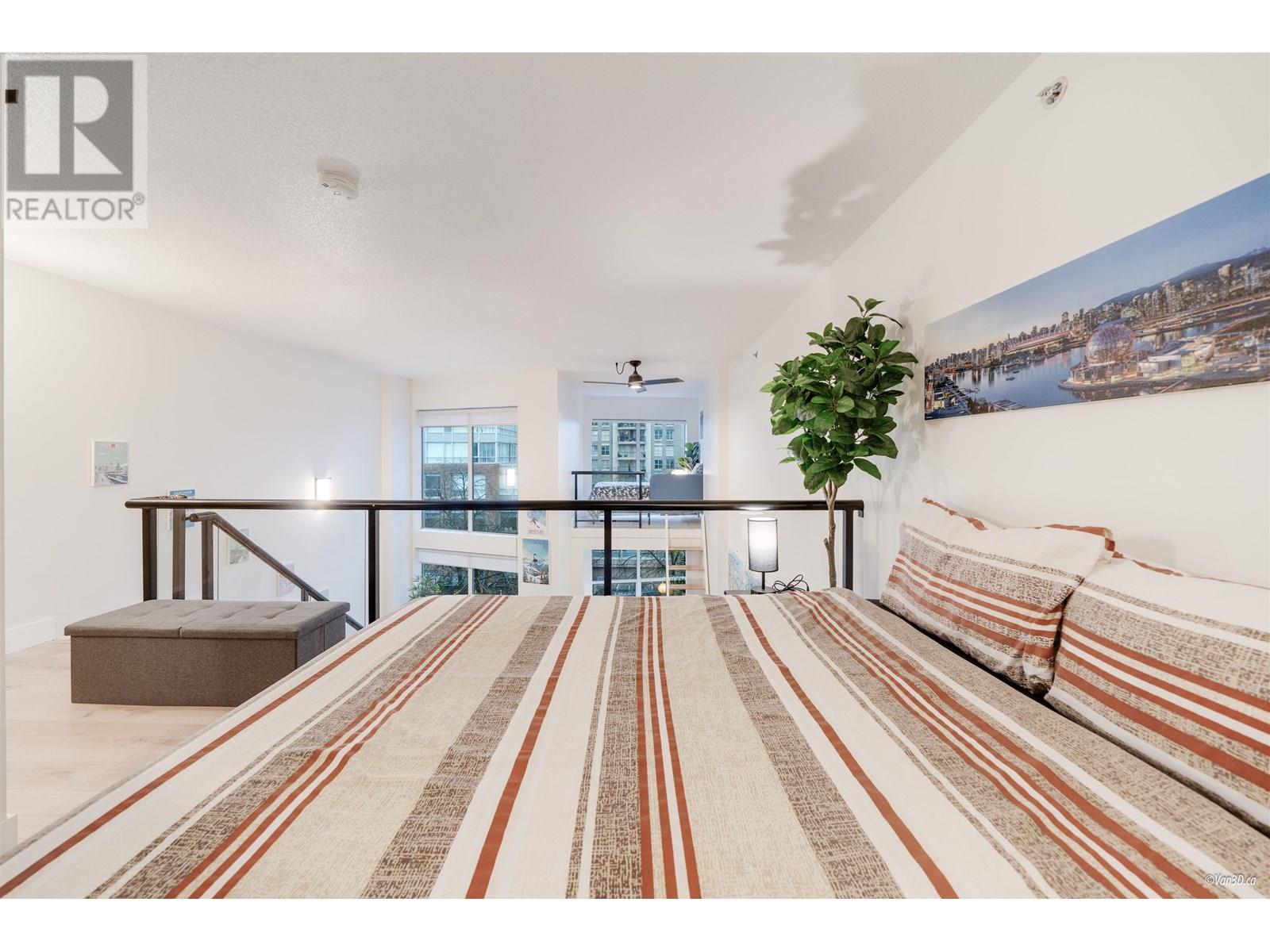 Listing Picture 14 of 25 : 319 933 SEYMOUR STREET, Vancouver / 溫哥華 - 魯藝地產 Yvonne Lu Group - MLS Medallion Club Member