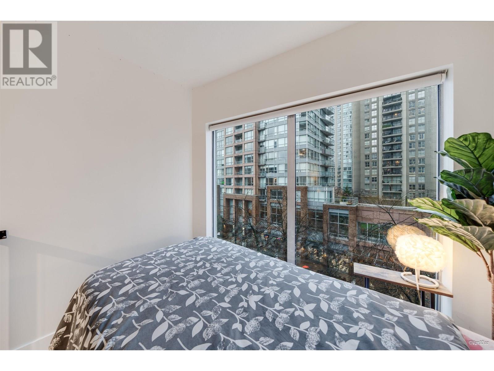 Listing Picture 15 of 25 : 319 933 SEYMOUR STREET, Vancouver / 溫哥華 - 魯藝地產 Yvonne Lu Group - MLS Medallion Club Member