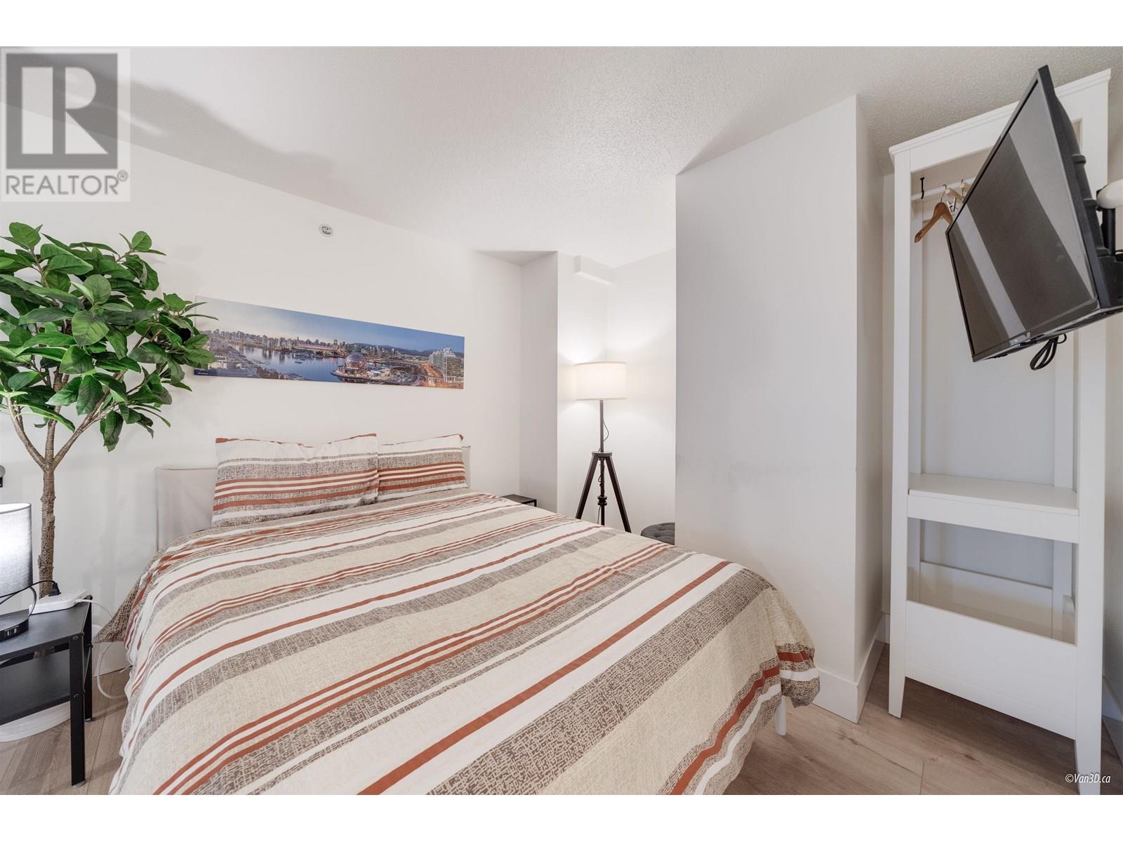 Listing Picture 13 of 25 : 319 933 SEYMOUR STREET, Vancouver / 溫哥華 - 魯藝地產 Yvonne Lu Group - MLS Medallion Club Member