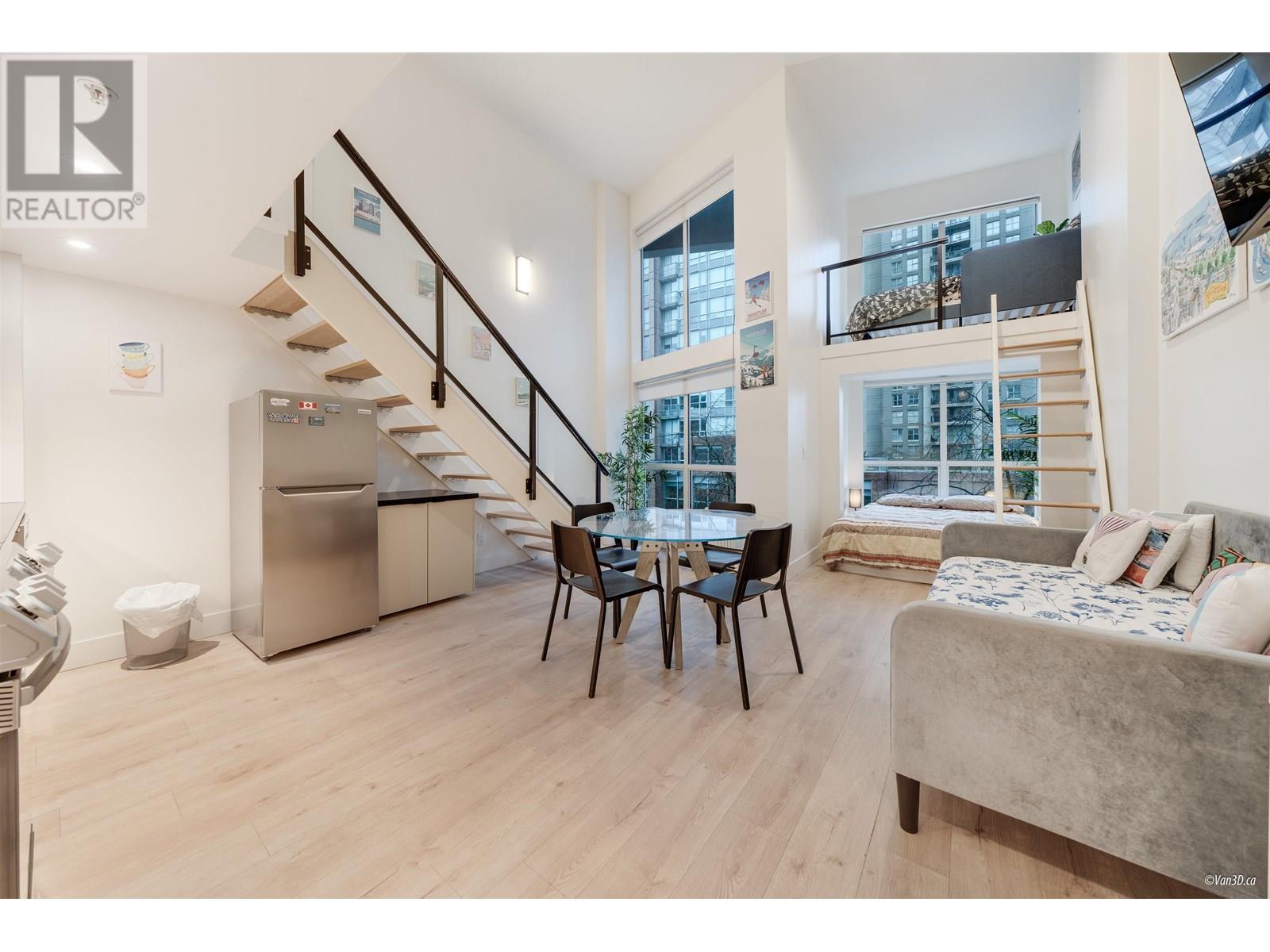 Listing Picture 7 of 25 : 319 933 SEYMOUR STREET, Vancouver / 溫哥華 - 魯藝地產 Yvonne Lu Group - MLS Medallion Club Member