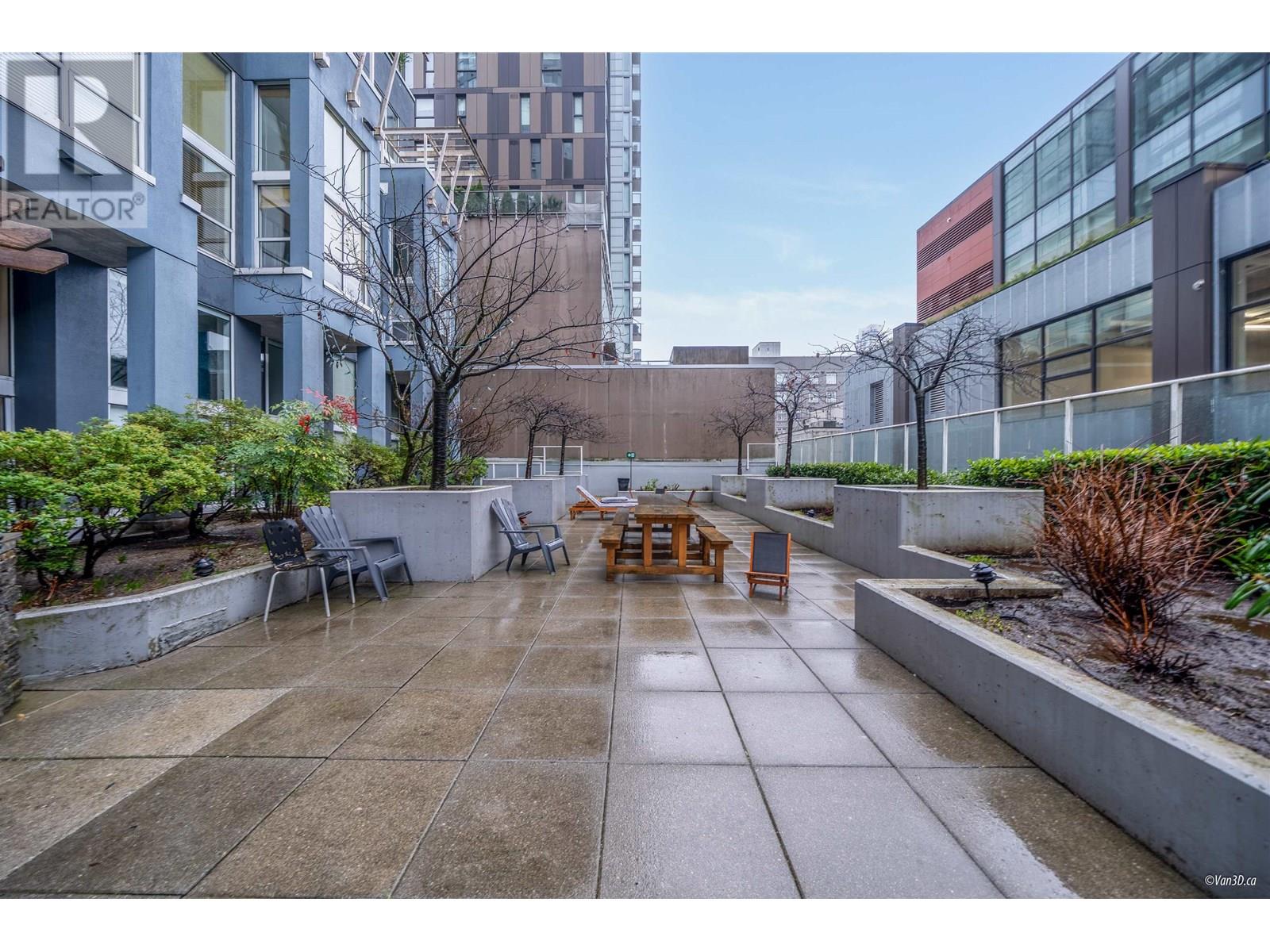 Listing Picture 18 of 25 : 319 933 SEYMOUR STREET, Vancouver / 溫哥華 - 魯藝地產 Yvonne Lu Group - MLS Medallion Club Member