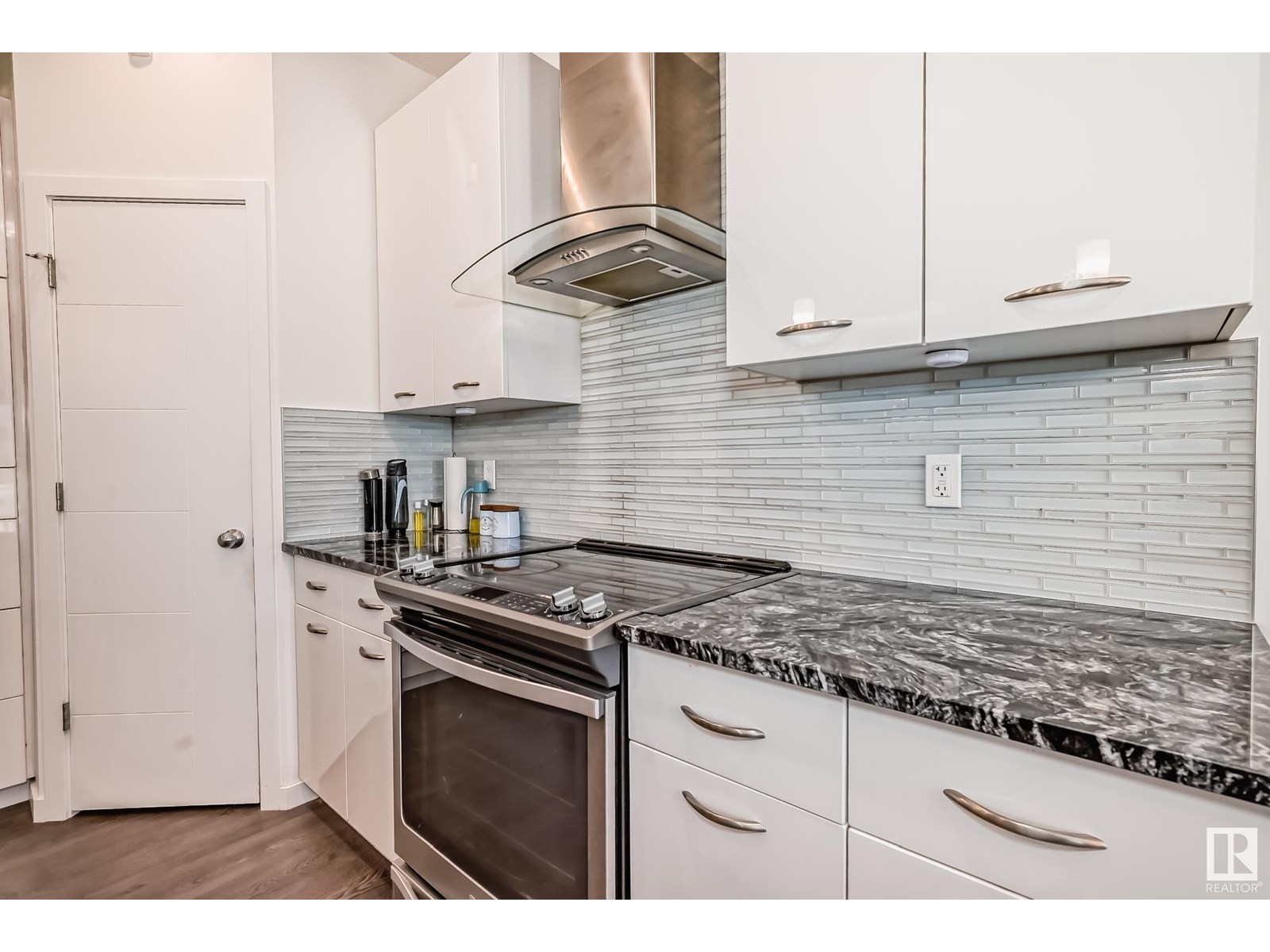 6035 Rosenthal Wy Nw, Edmonton, Alberta  T5T 7E1 - Photo 8 - E4443473