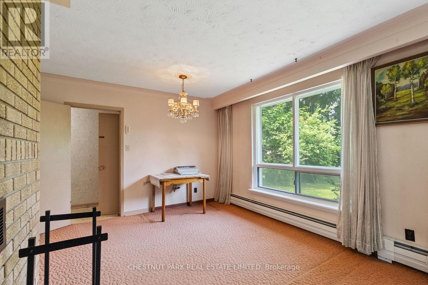 2 Gallacher Avenue, Richmond Hill, Ontario  L4E 2W9 - Photo 8 - N12237091