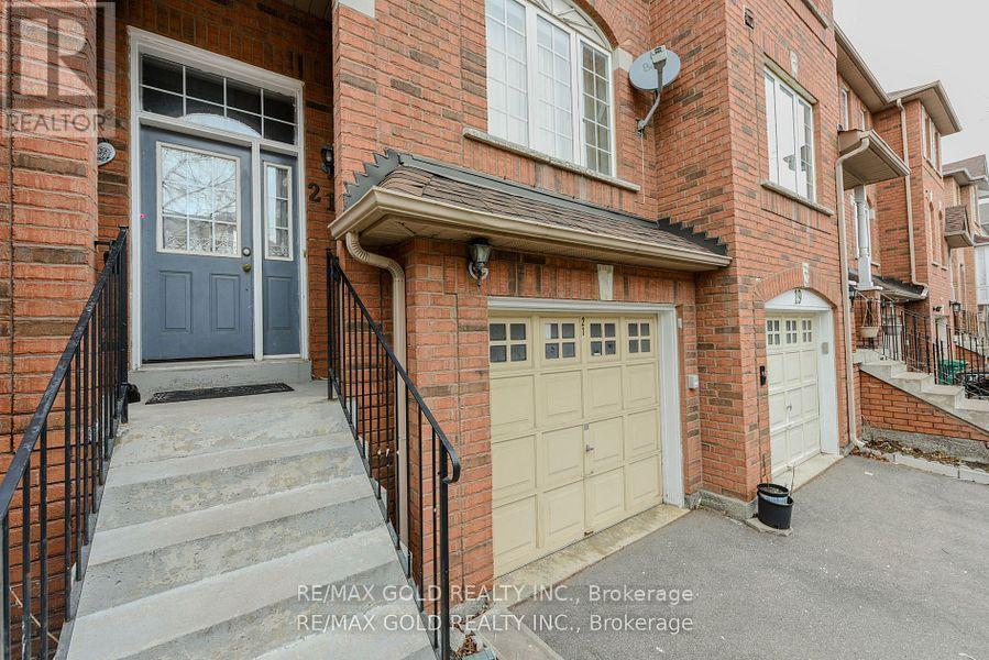21 - 170 Havelock Drive, Brampton (Fletcher's Creek South), Ontario  L6W 4T3 - Photo 1 - W12237092