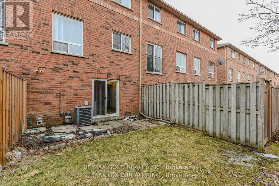 21 - 170 Havelock Drive, Brampton (Fletcher's Creek South), Ontario  L6W 4T3 - Photo 23 - W12237092