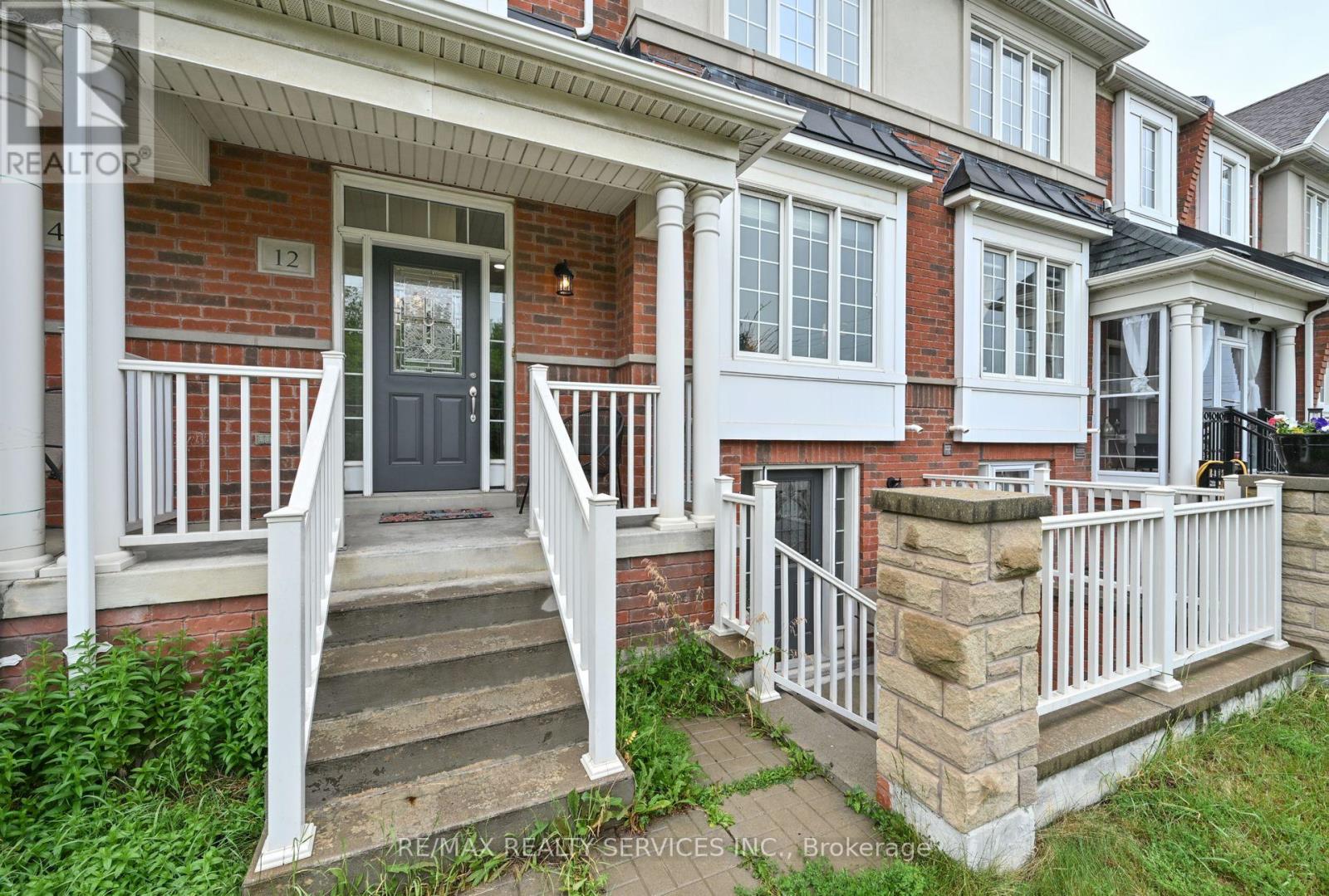 Property at 12 BELLCHASE TRAIL image 3